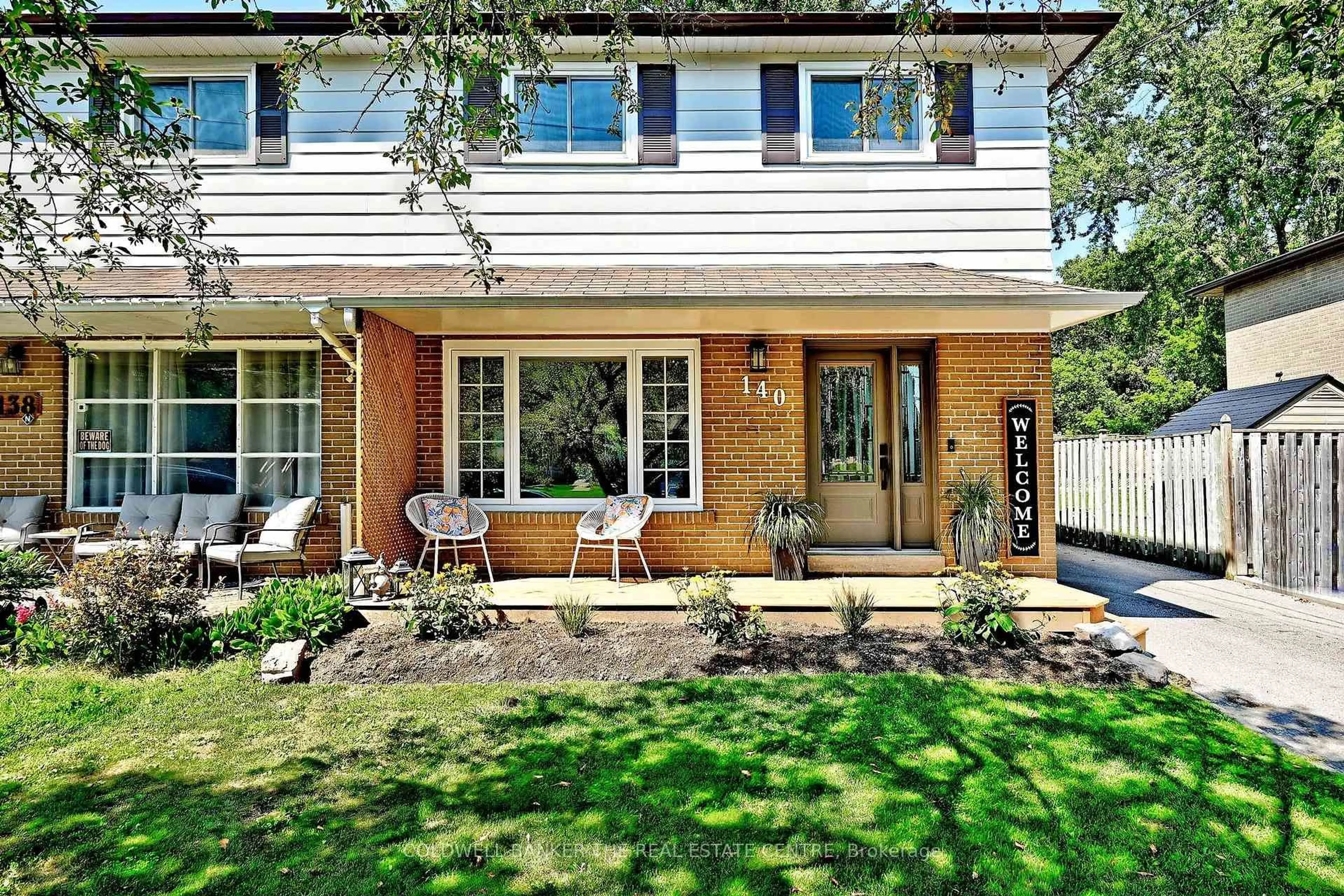 Home with brick exterior material, street for 140 Lundy's Lane, Newmarket Ontario L3Y 3S3
