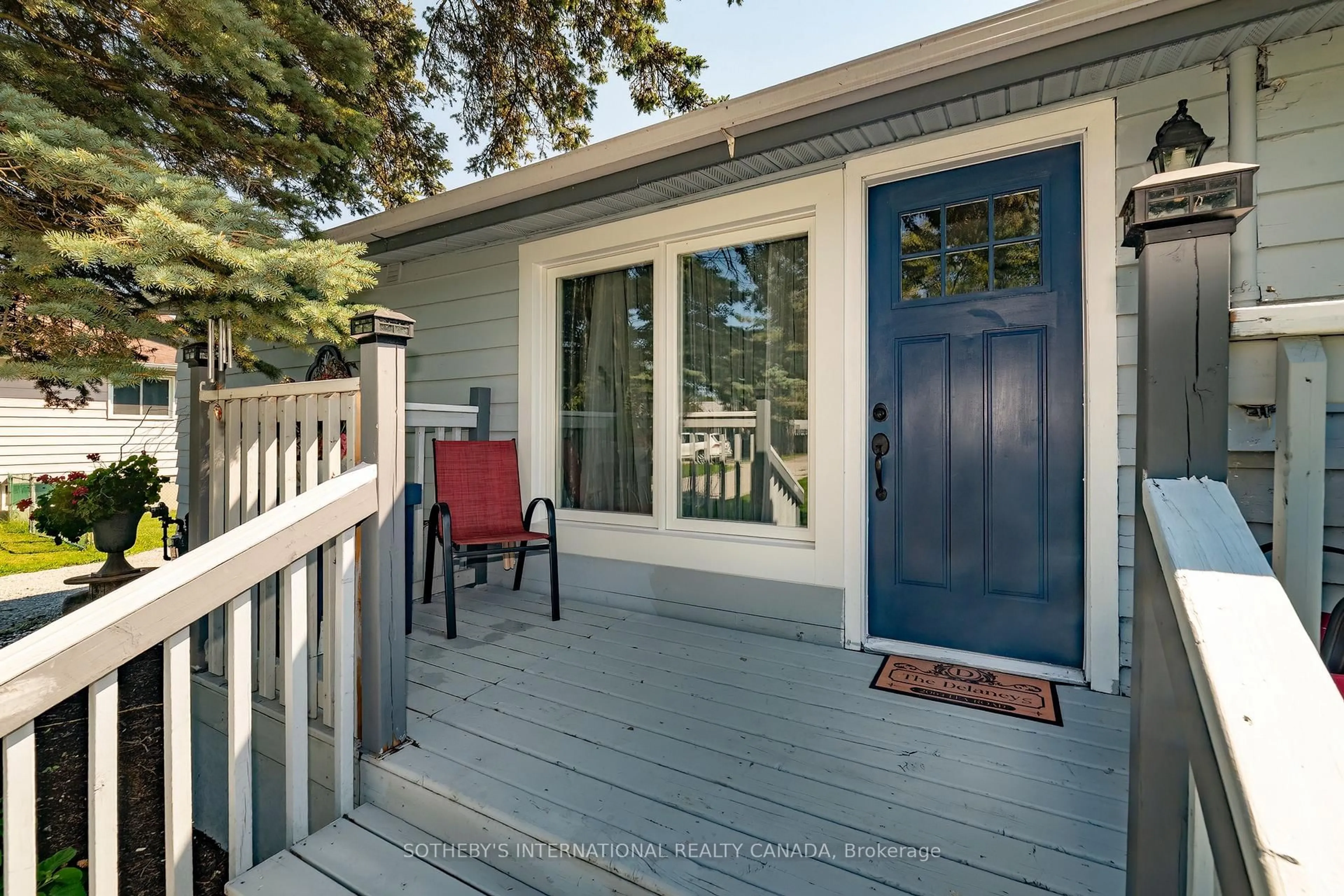 Home with vinyl exterior material, street for 2063 Lea Rd, Innisfil Ontario L9S 1T3