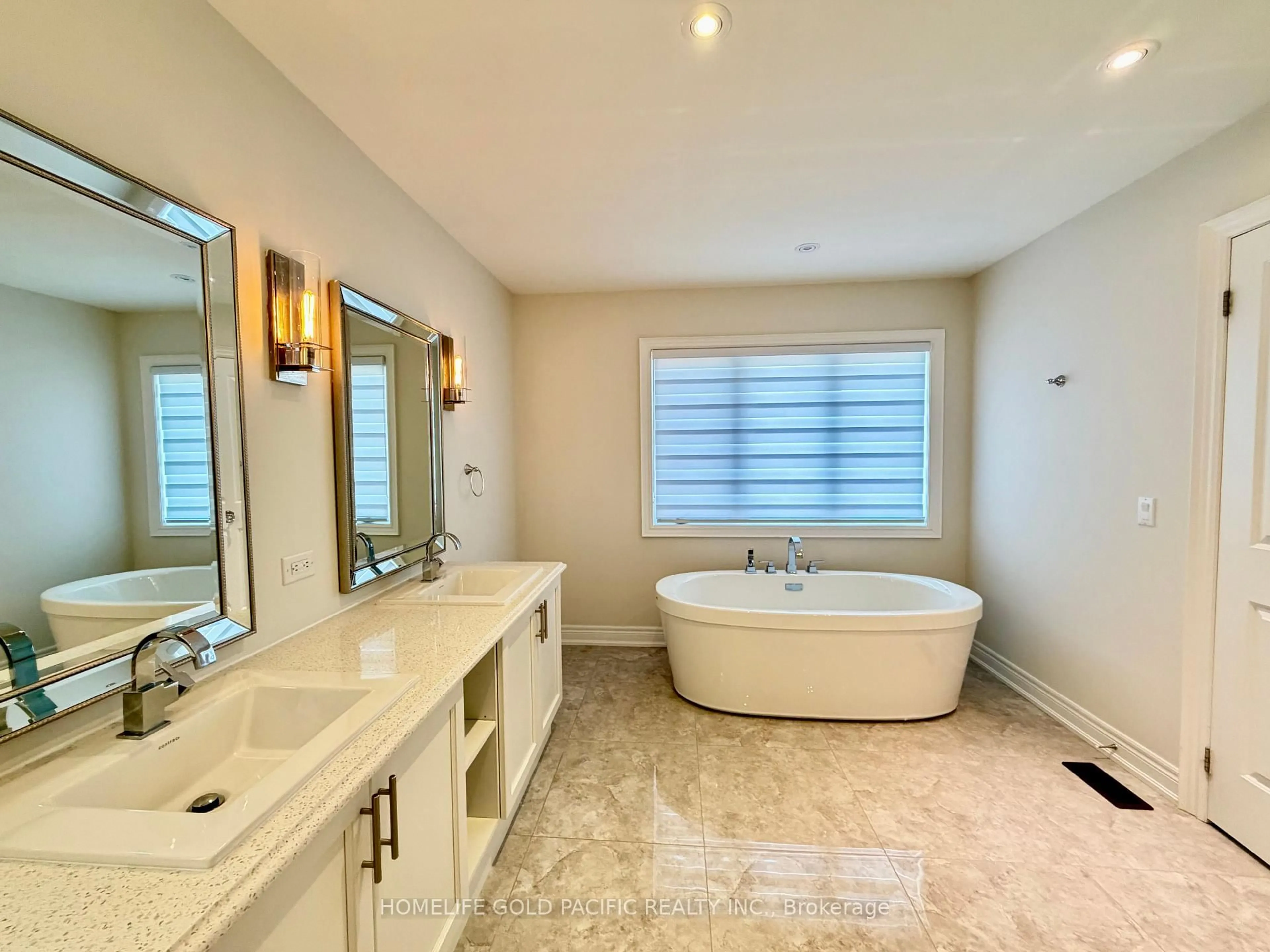 Contemporary bathroom, ceramic/tile floor for 46 Haskins Cres, Georgina Ontario L4P 0H5