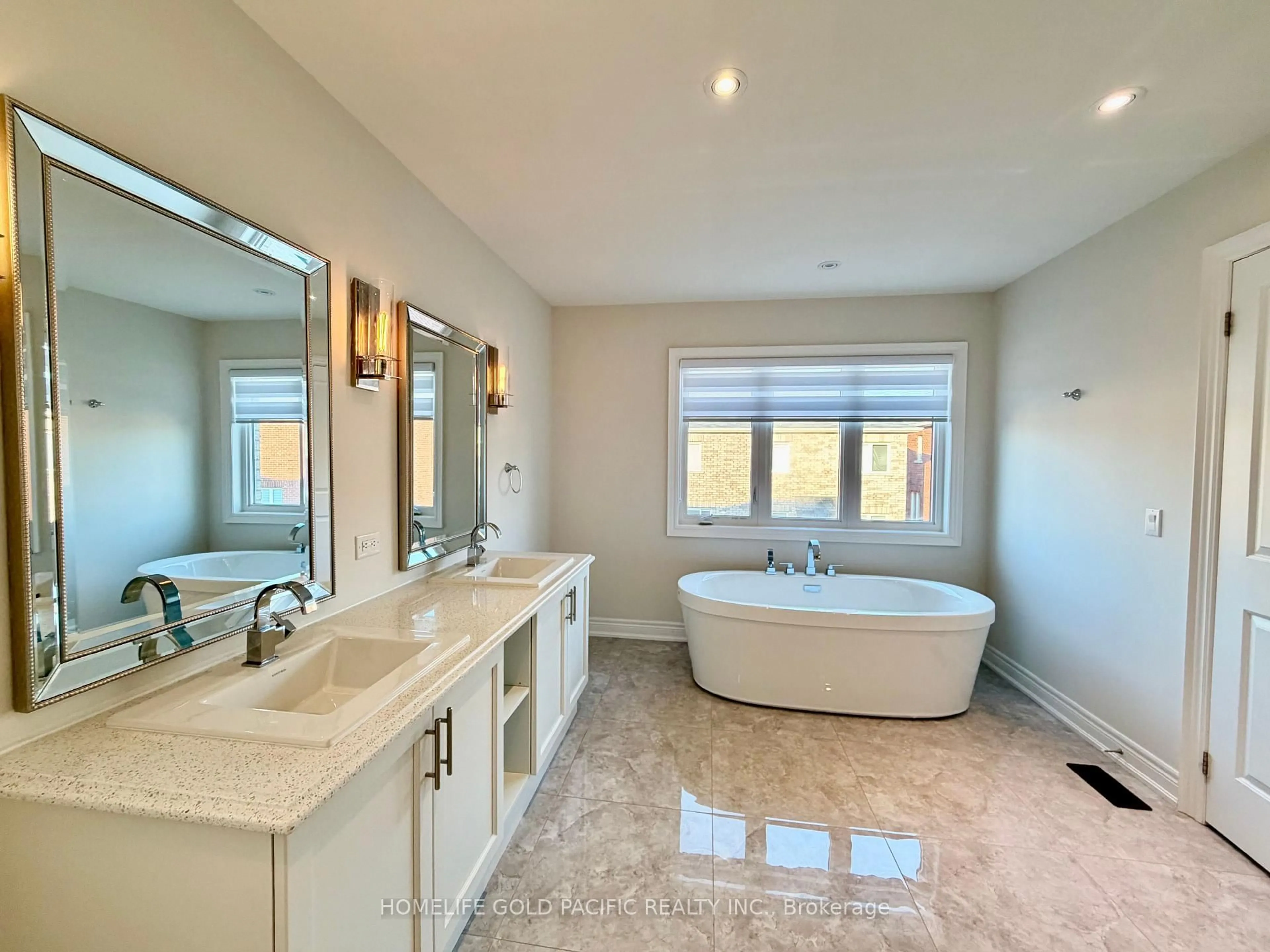 Contemporary bathroom, ceramic/tile floor for 46 Haskins Cres, Georgina Ontario L4P 0H5