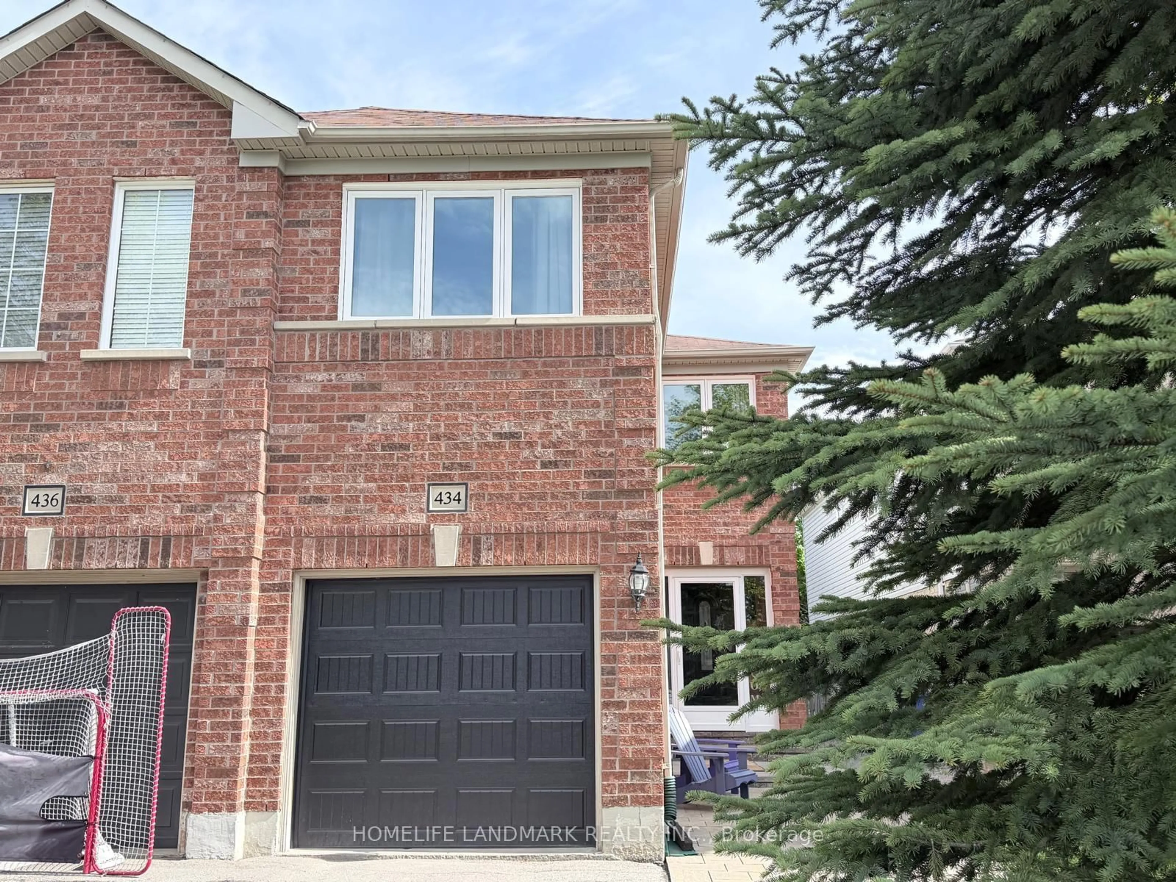 Home with brick exterior material, street for 434 Heddle Cres, Newmarket Ontario L3X 2J2