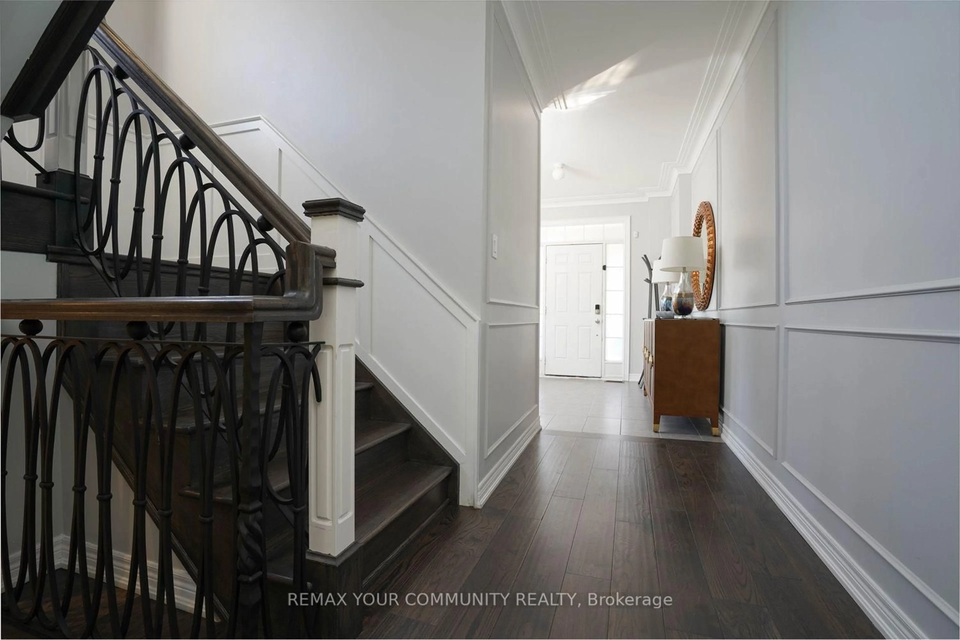 Unknown for 6 Globemaster Lane, Richmond Hill Ontario L4G 2H1
