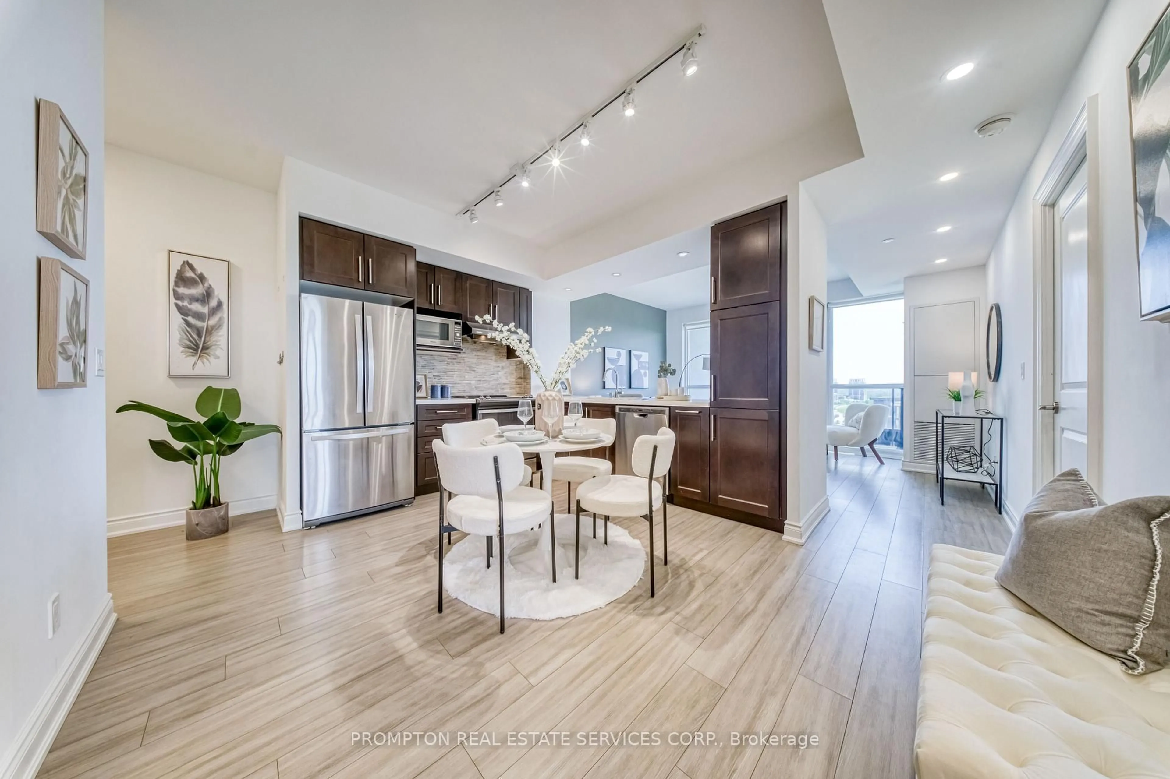 Open concept kitchen, unknown for 38 Cedarland Dr #1208, Markham Ontario L6G 0G7