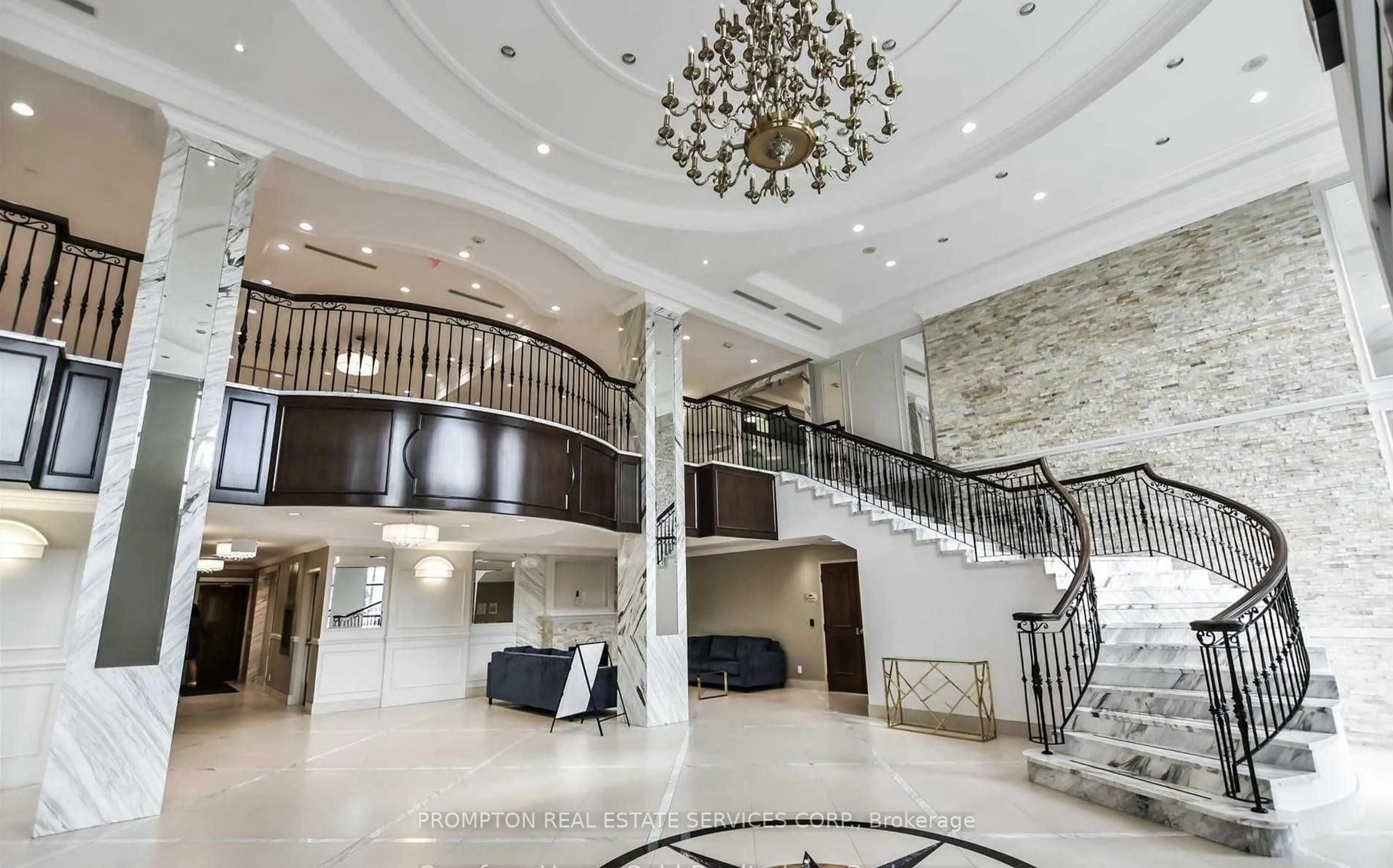 Indoor foyer for 38 Cedarland Dr #1208, Markham Ontario L6G 0G7