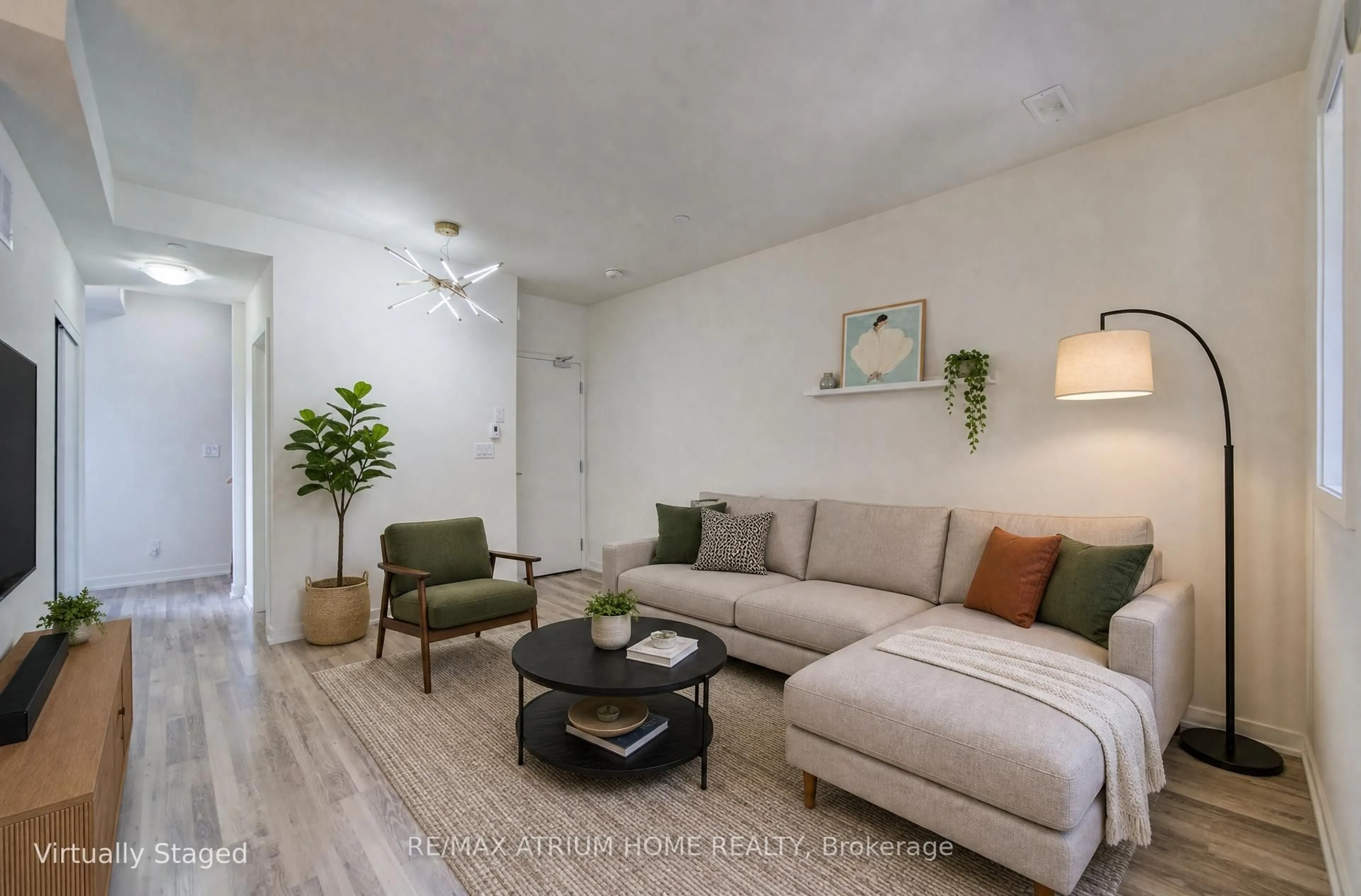 Living room with furniture, unknown for 370 Red Maple Rd #83, Richmond Hill Ontario L4C 5T4