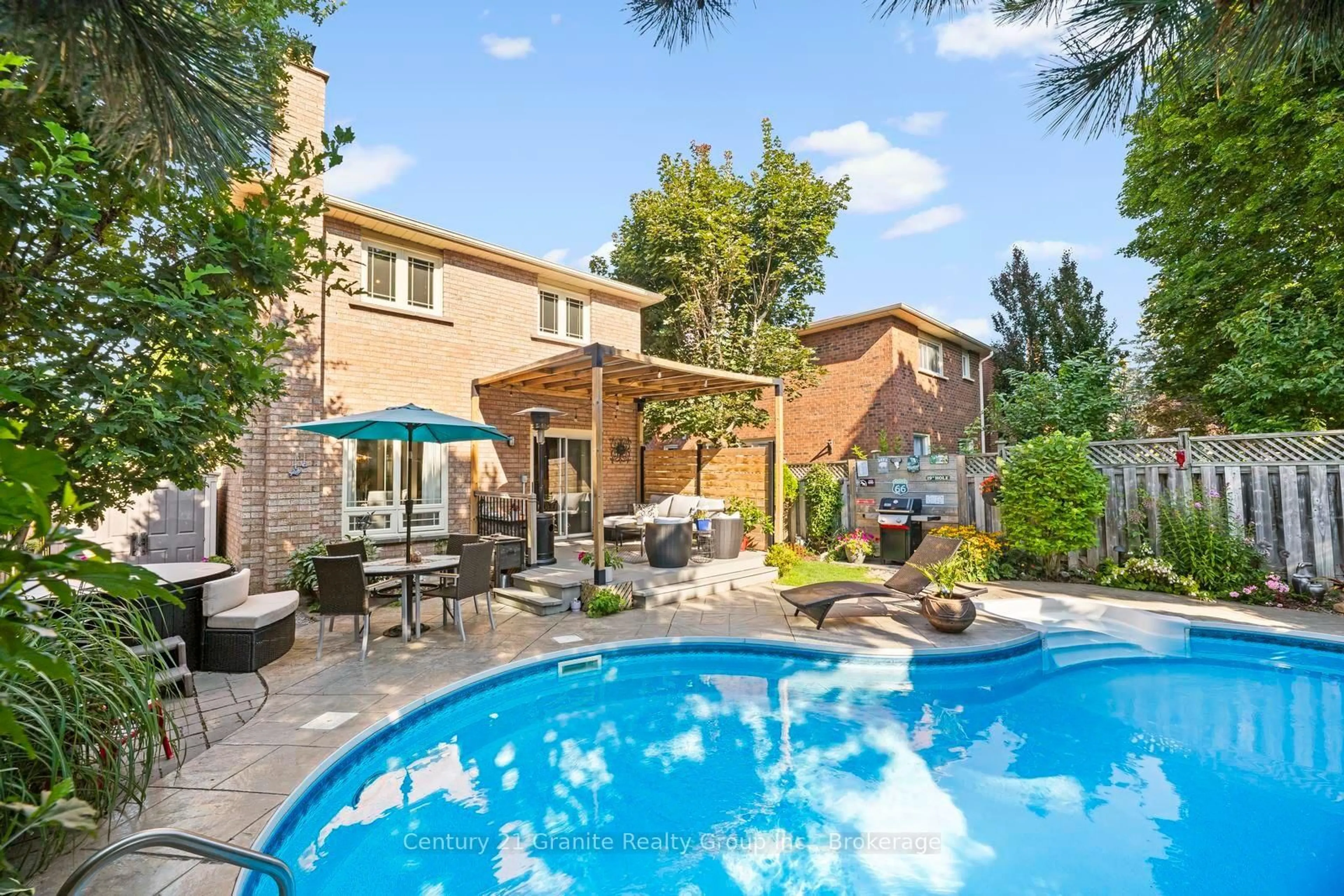 Pool for 25 Greenwood Rd, Whitchurch-Stouffville Ontario L4A 5E8