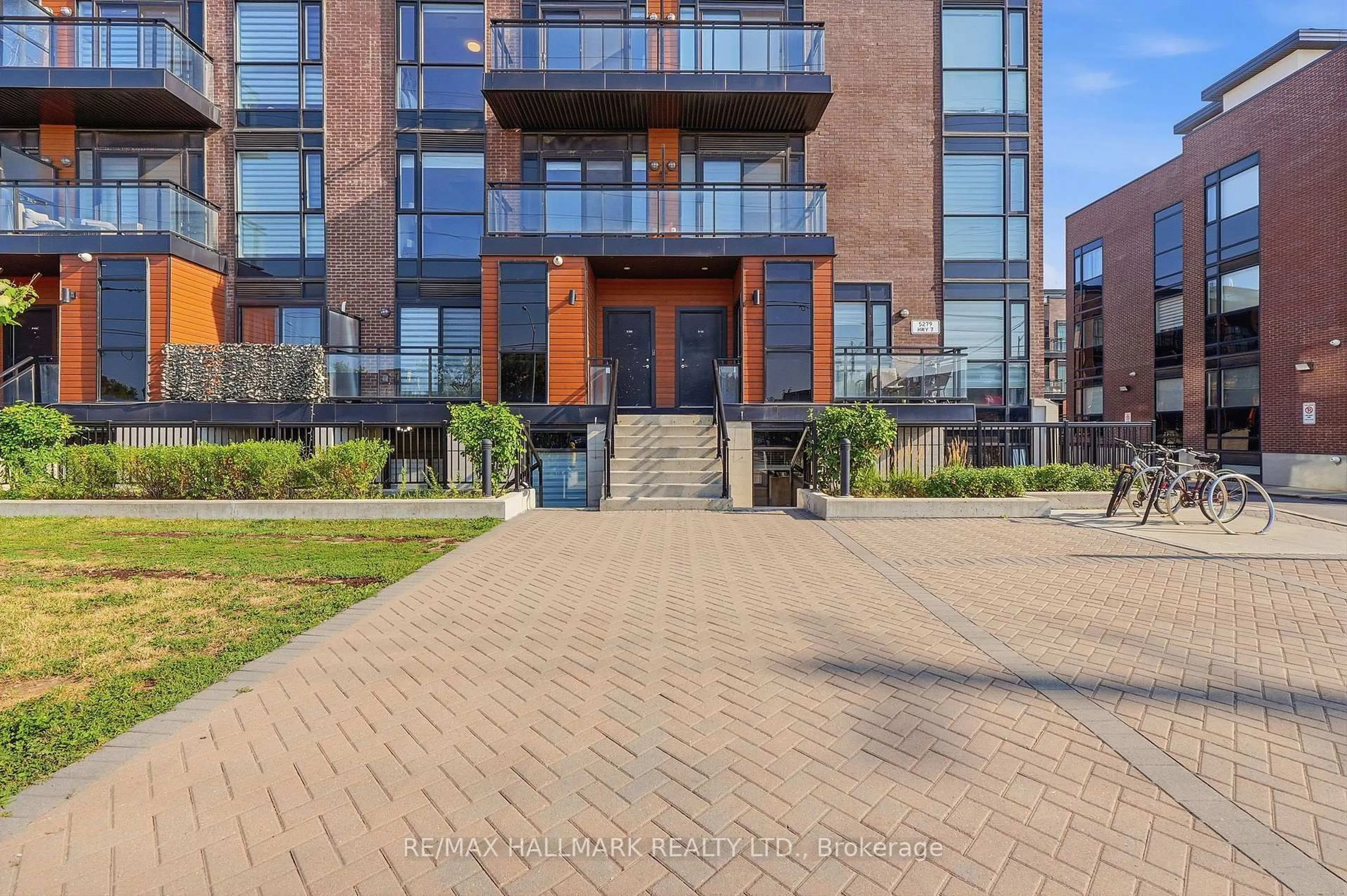 Unknown for 5279 Highway 7 #203B, Vaughan Ontario L4L 0J1