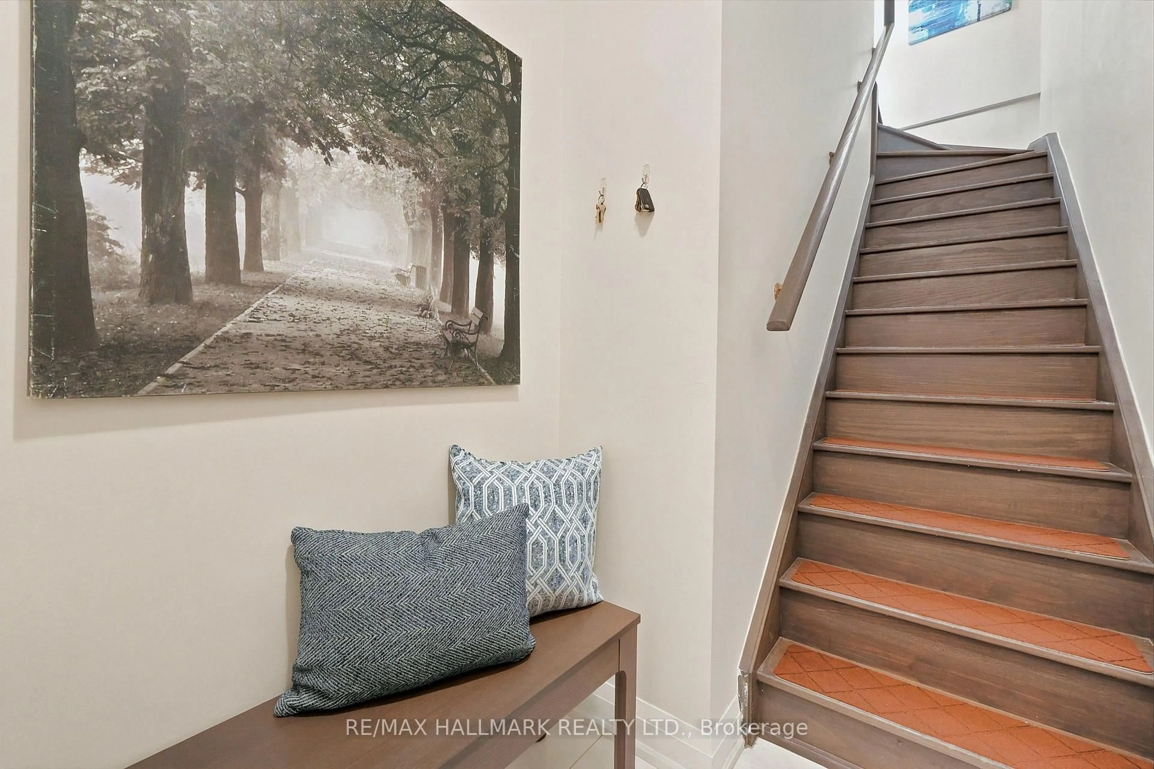 Unknown for 5279 Highway 7 #203B, Vaughan Ontario L4L 0J1