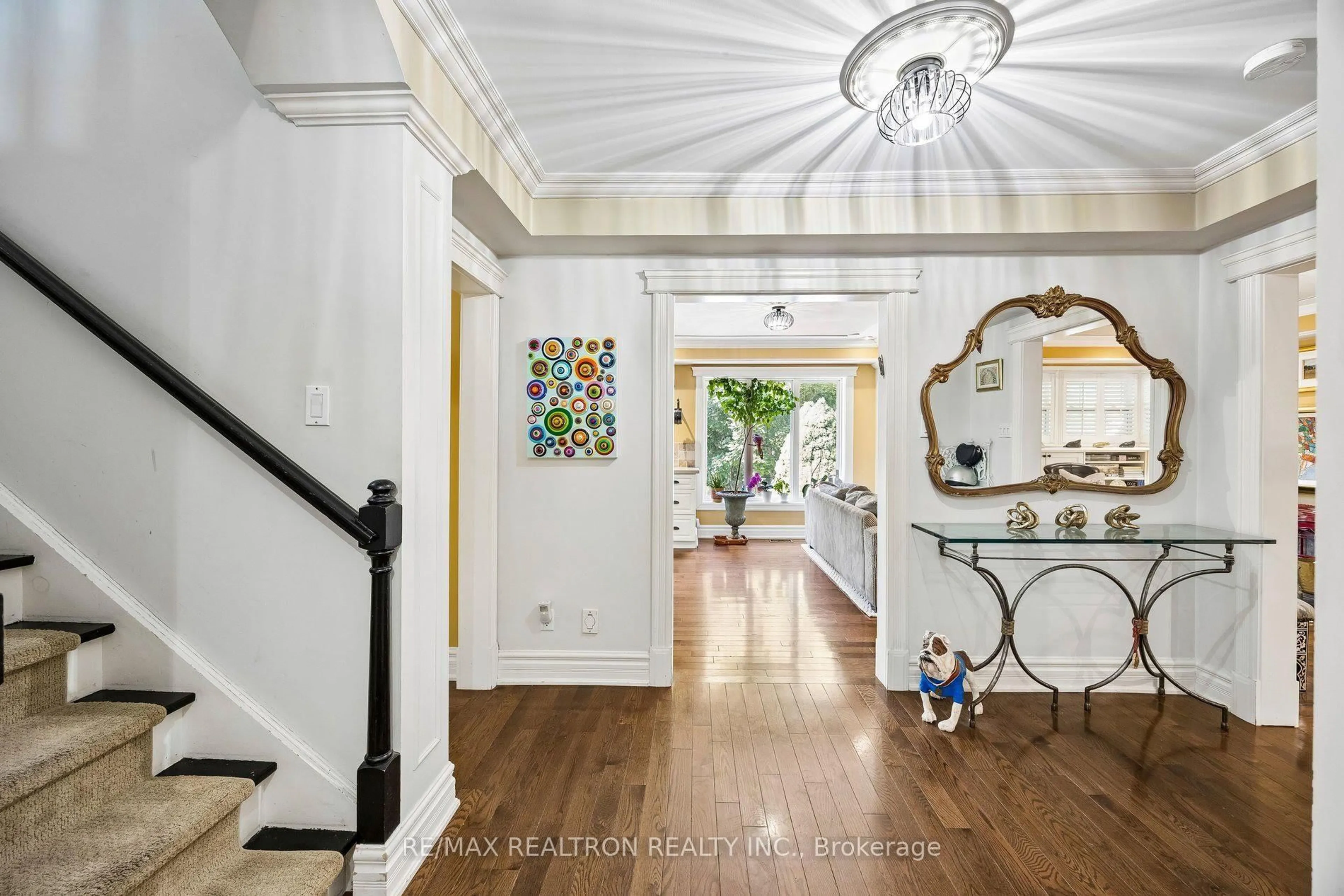 Indoor entryway for 14 Rougecrest Dr, Markham Ontario L3P 3B6