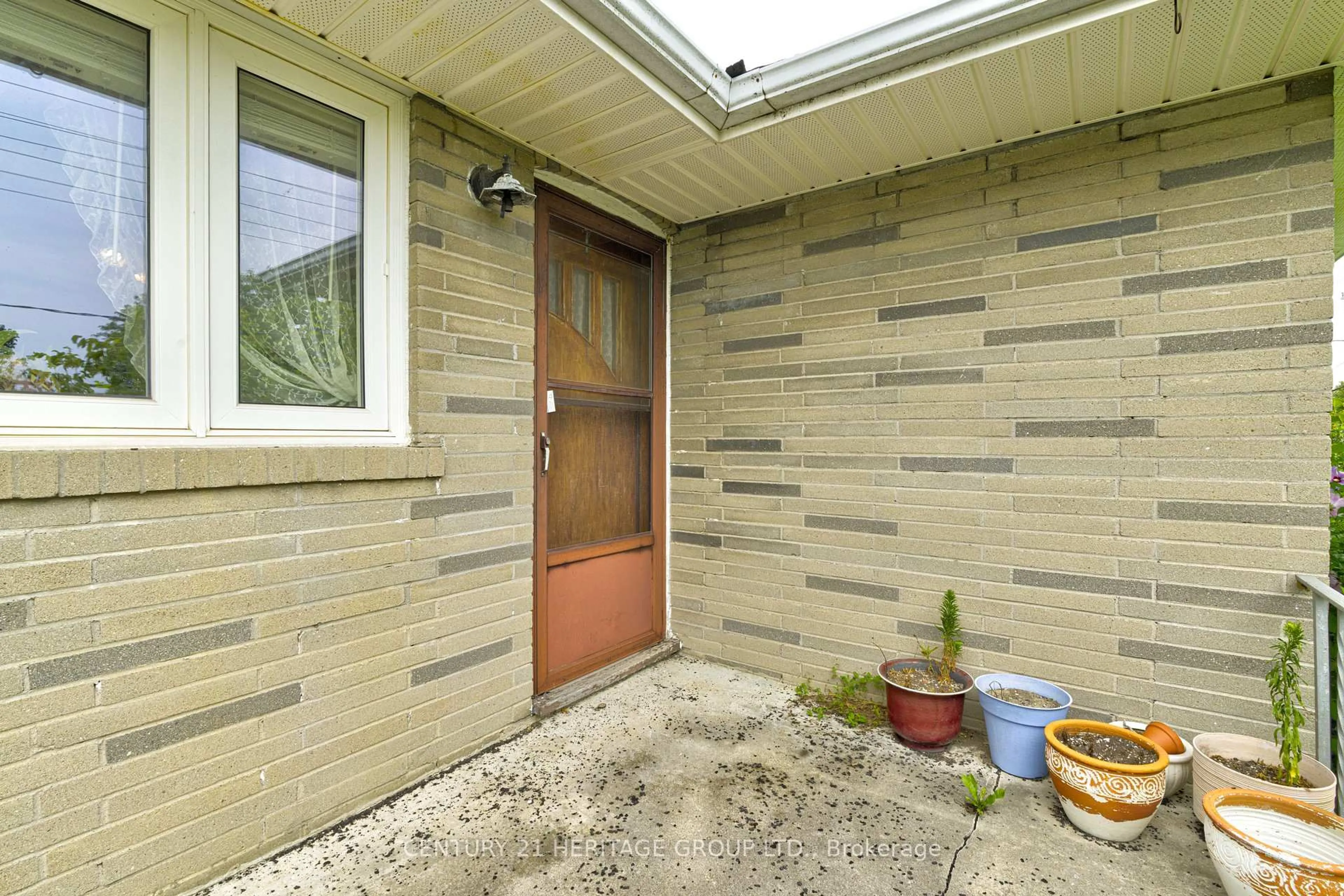 Unknown for 270 Walker Ave, Bradford West Gwillimbury Ontario L3Z 1Y6