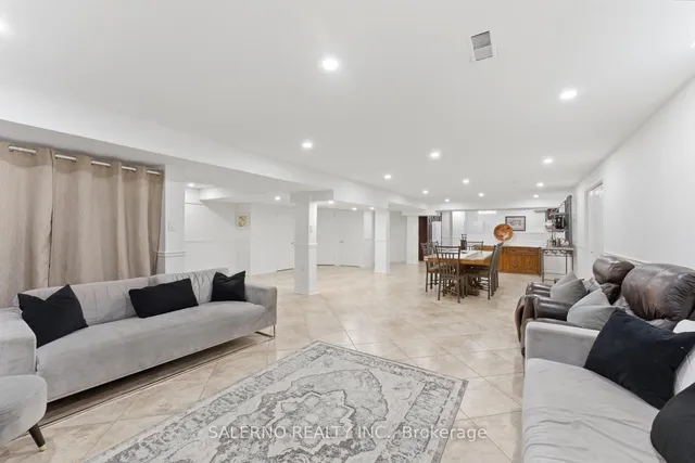 107 Deerchase Circ, Vaughan 5