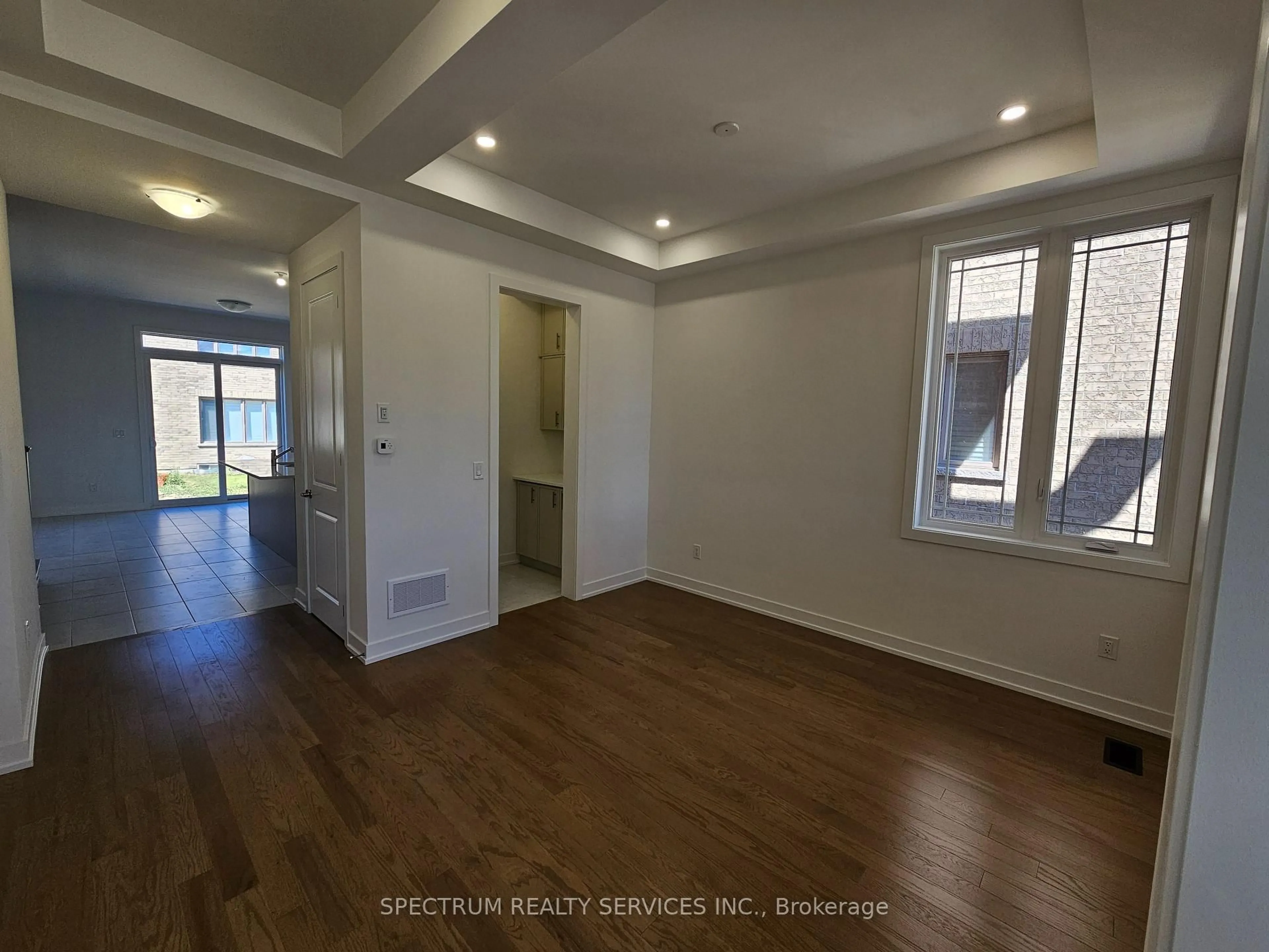 A pic of a room for 184 Dog Wood Blvd, East Gwillimbury Ontario L9N 0X2