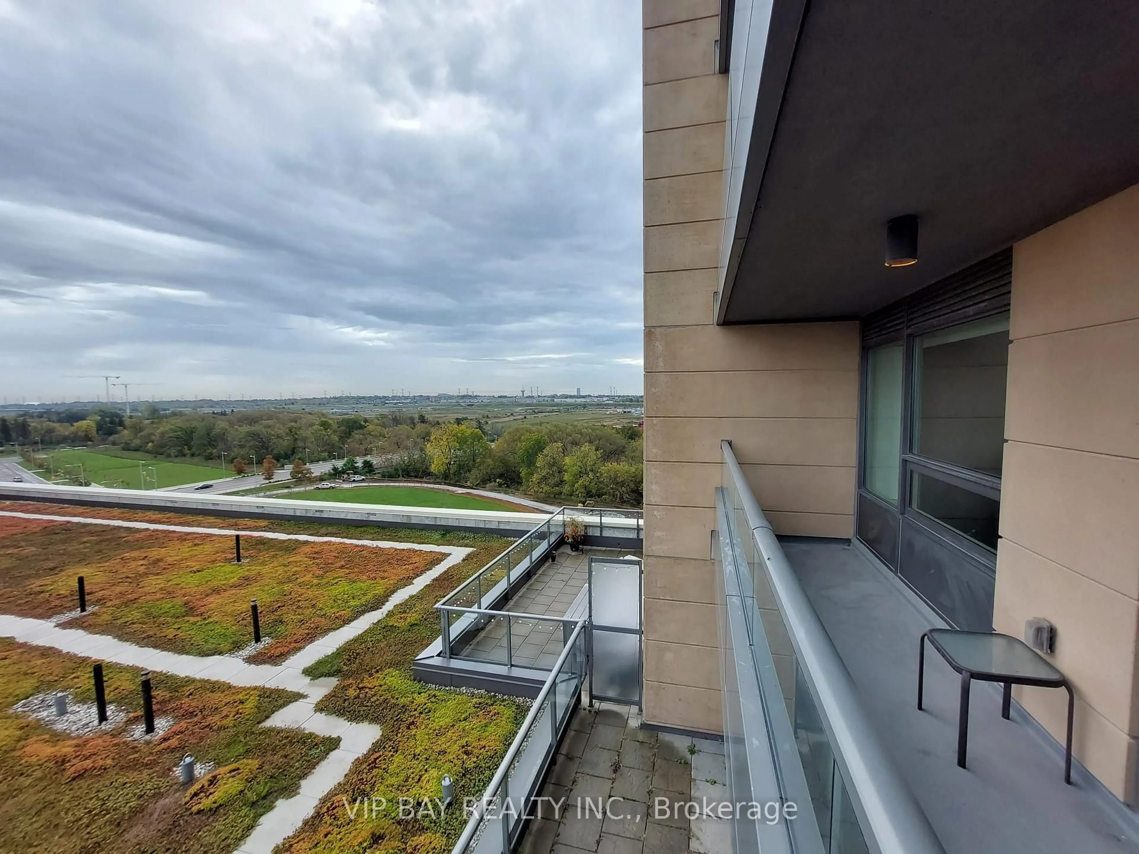 A pic from outside/outdoor area/front of a property/back of a property/a pic from drone, city buildings view from balcony for 18 Uptown Dr #1103, Markham Ontario L3R 5M5