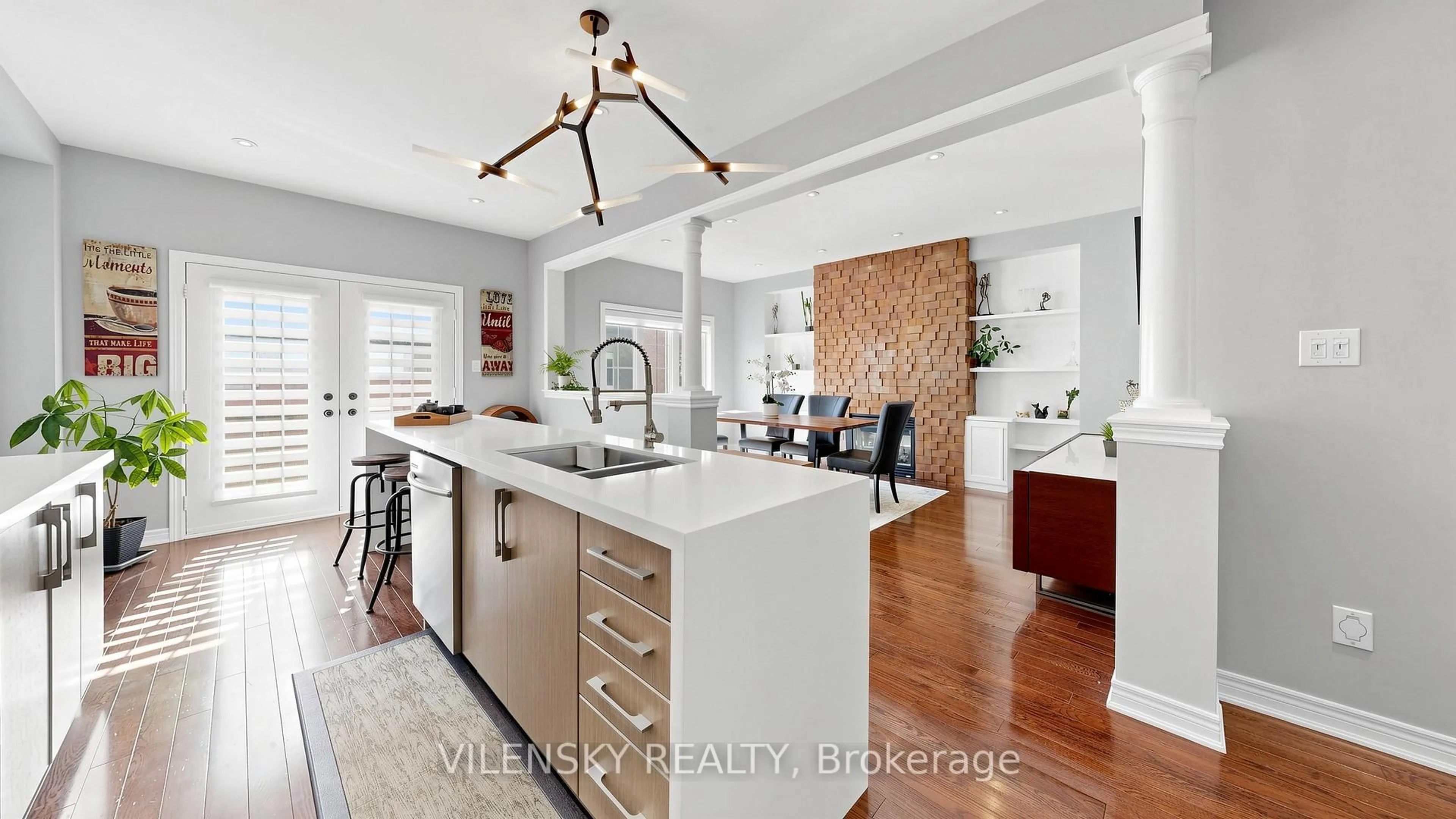 Open concept kitchen, unknown for 294 Ilan Ramon Blvd, Vaughan Ontario L6A 0W4
