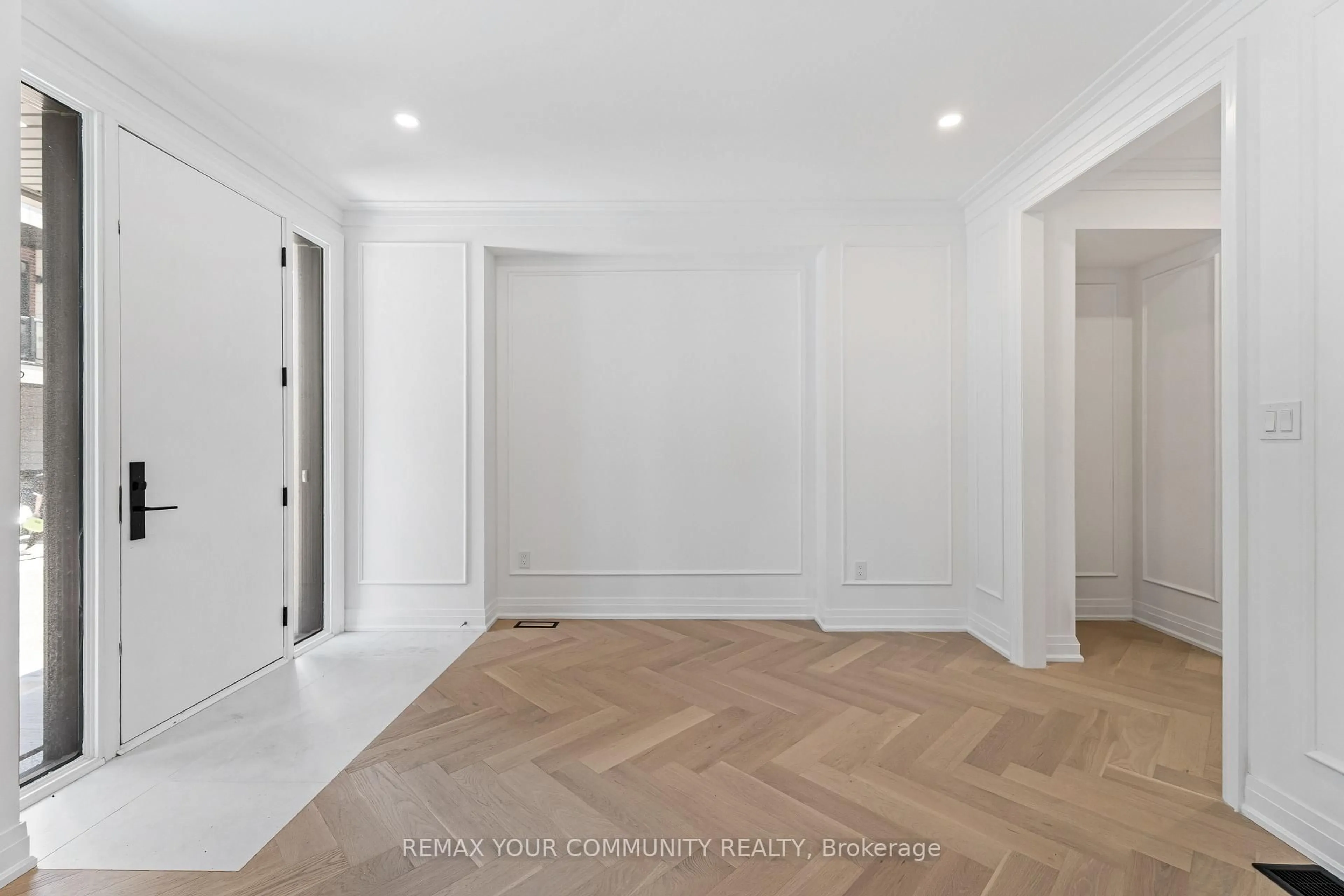 Unknown for 42 Globemaster Lane, Richmond Hill Ontario L4E 1H4