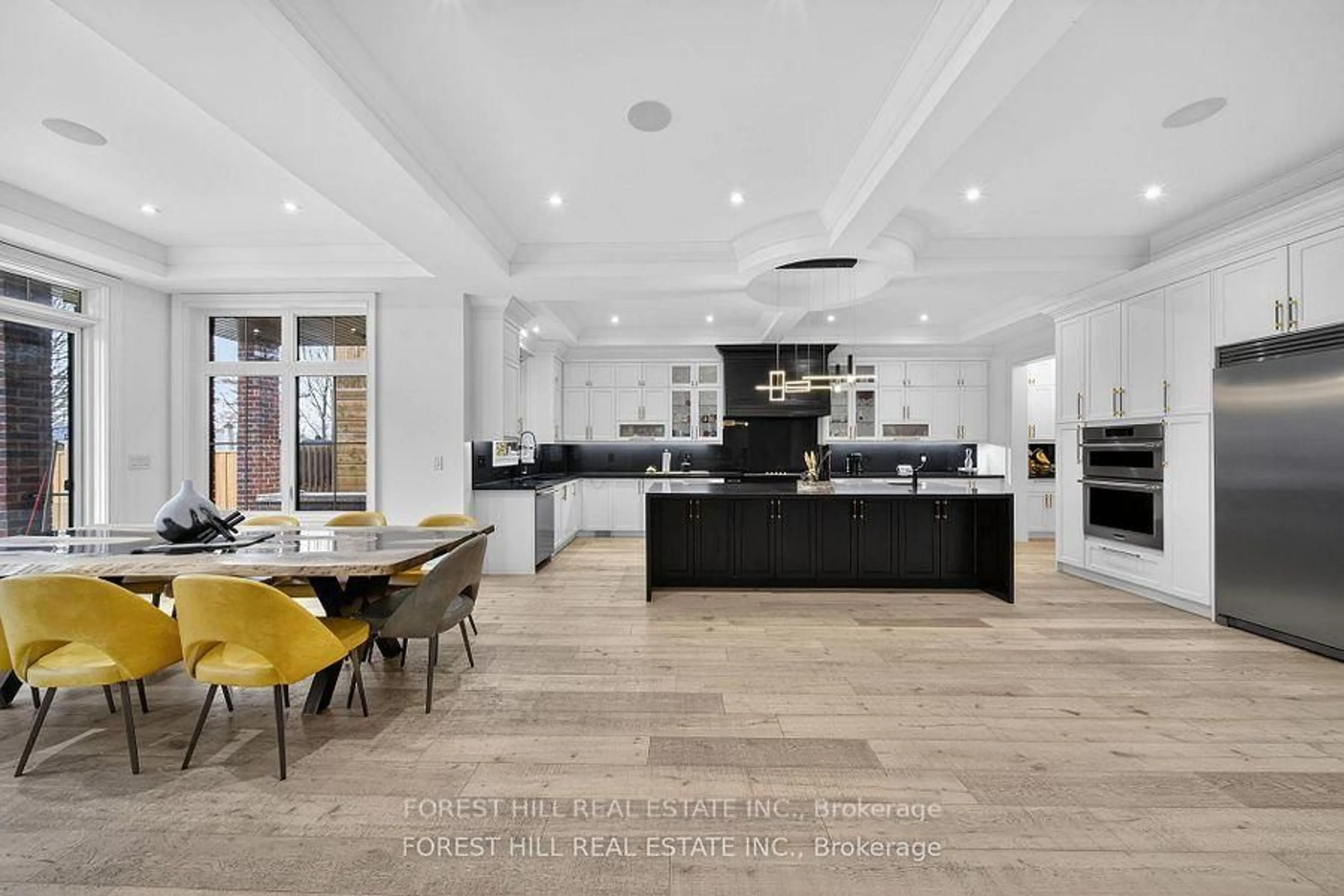 Open concept kitchen, unknown for 2019 Lilac Dr, Innisfil Ontario L9S 1Y9