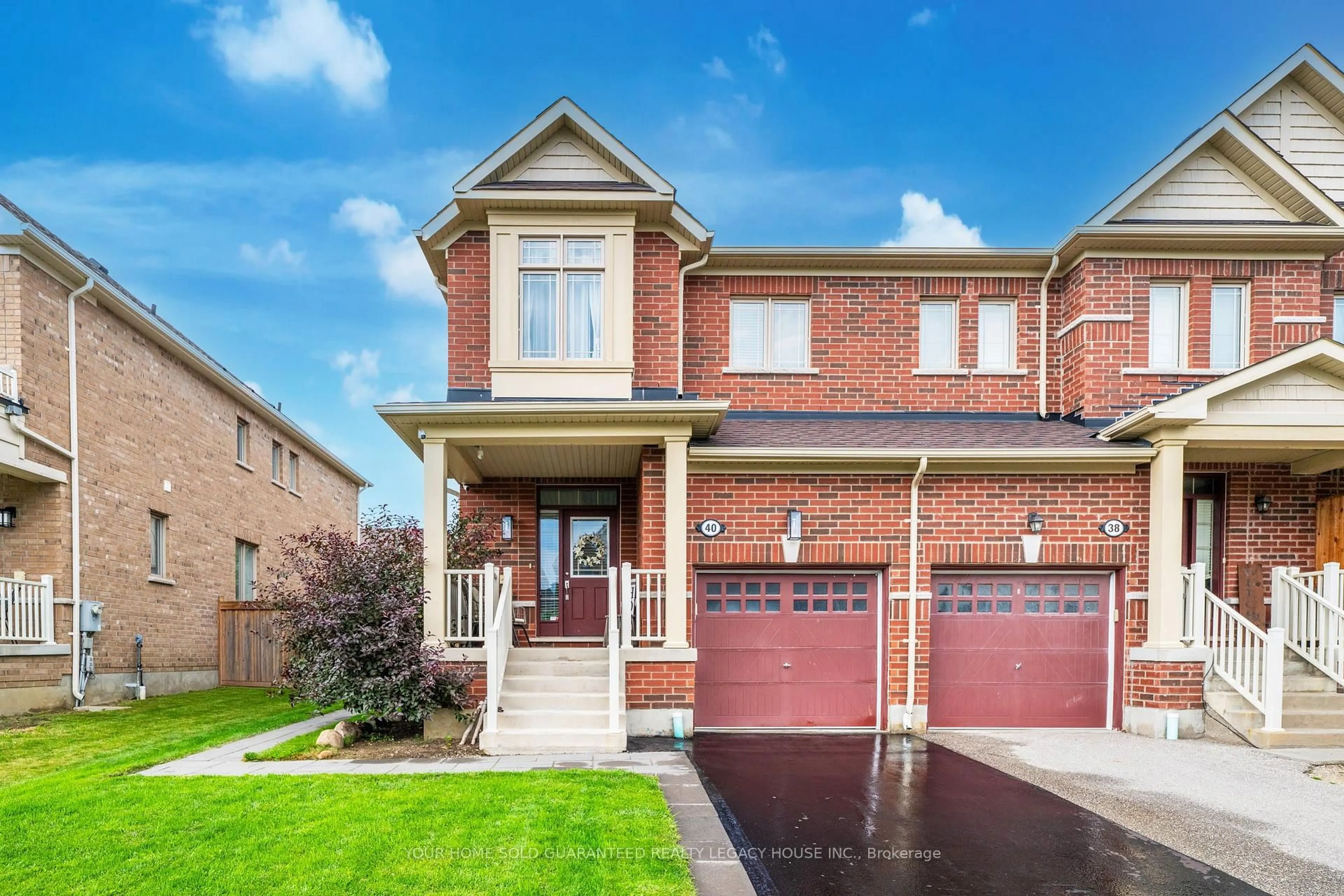 Home with brick exterior material, street for 40 Weaver Terr, New Tecumseth Ontario L0G 1W0