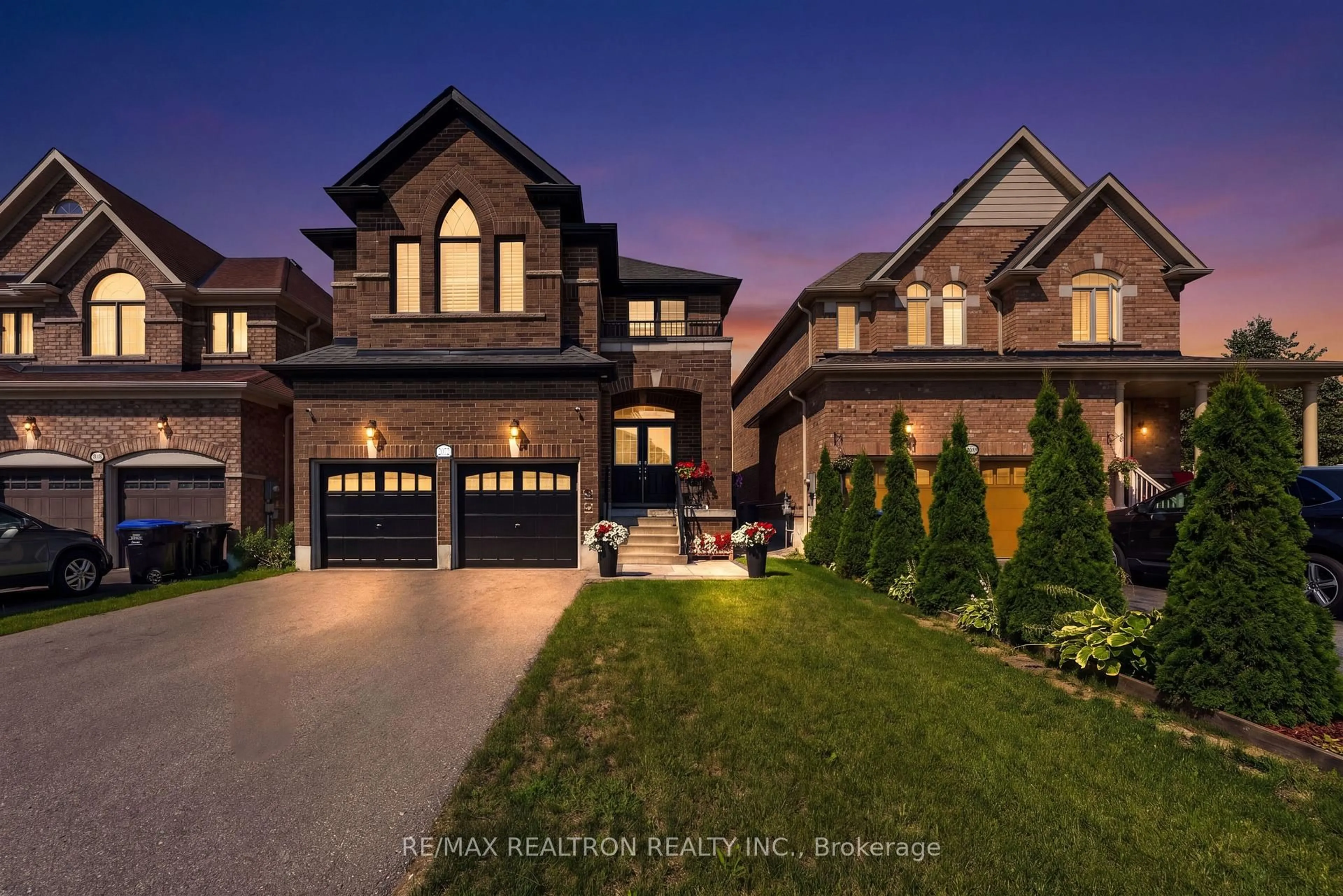 Home with brick exterior material, street for 2072 Allison St, Innisfil Ontario L9S 0K7