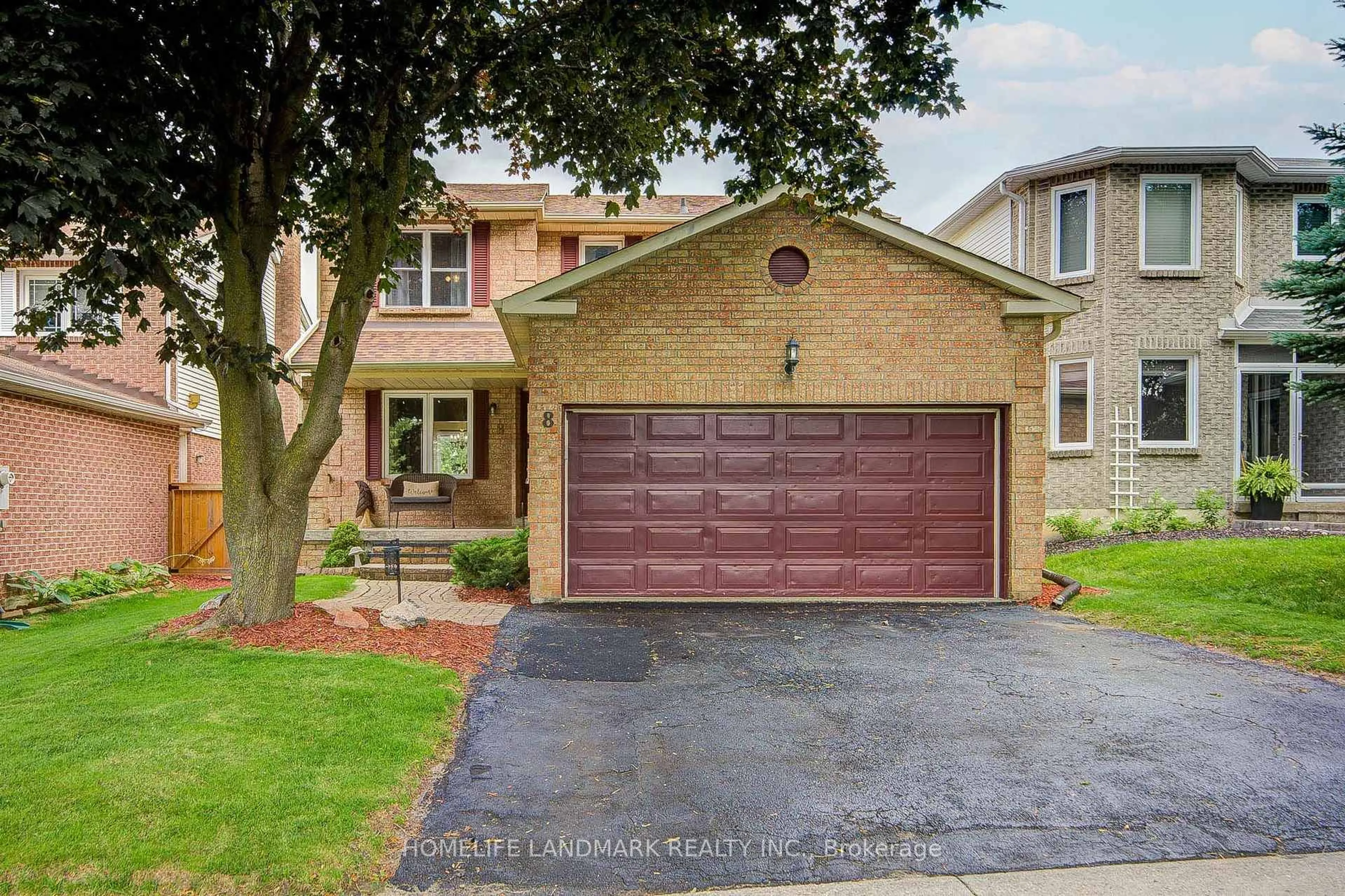 Home with brick exterior material, street for 8 Closs Sq, Aurora Ontario L4G 5H7