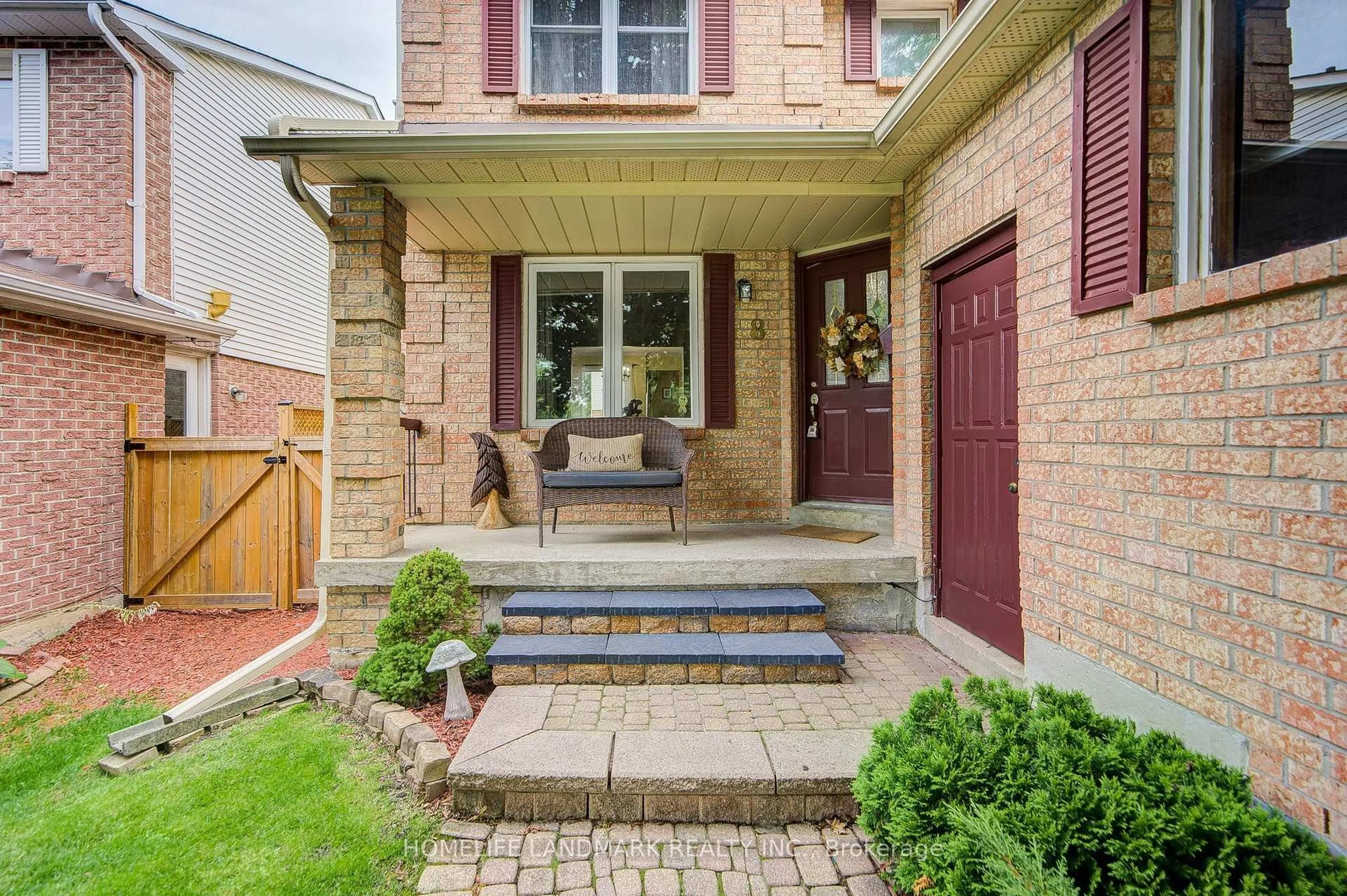 Home with brick exterior material, street for 8 Closs Sq, Aurora Ontario L4G 5H7