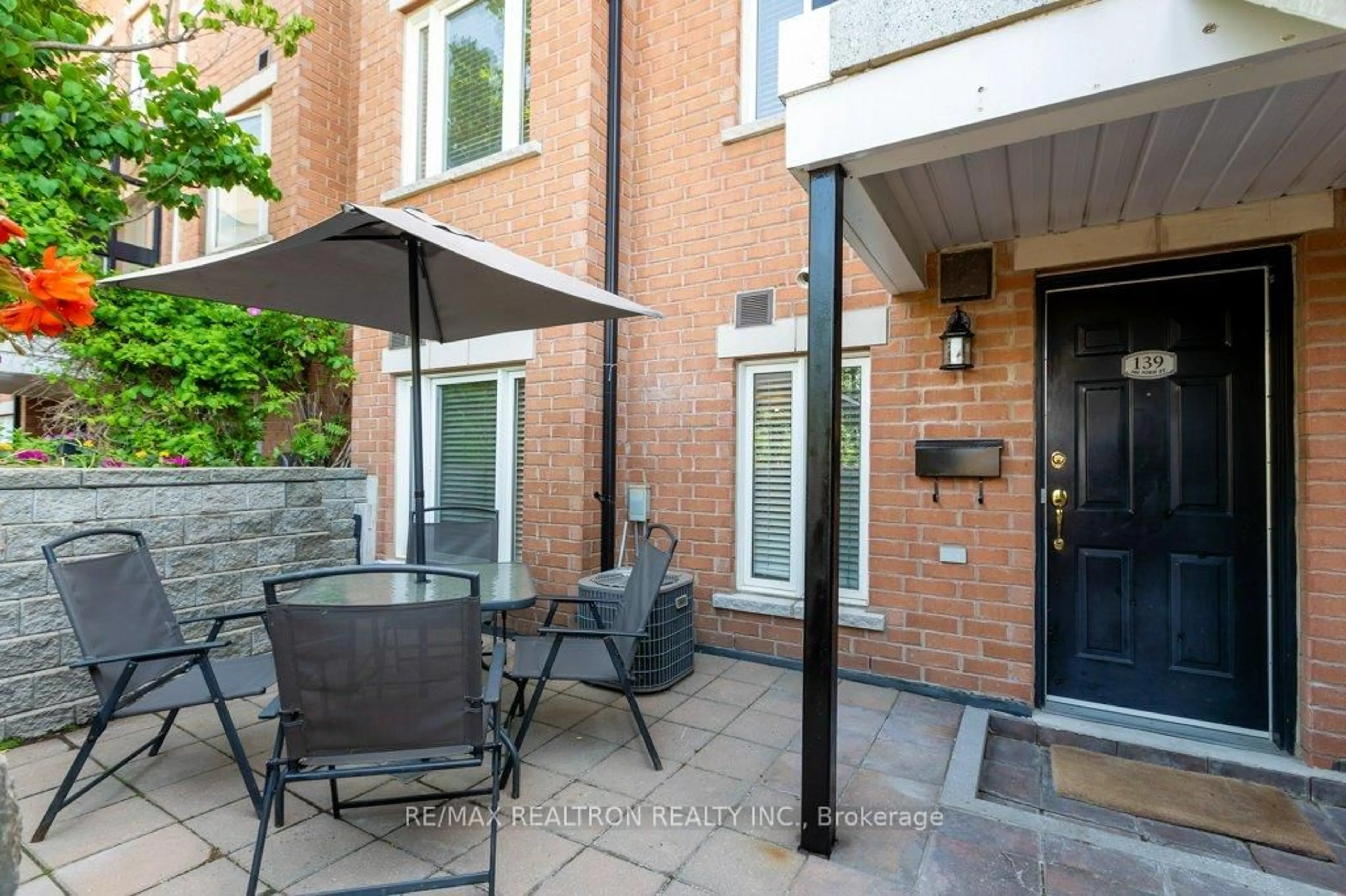 Patio, street for 306 John St ##139, Markham Ontario L3T 0A7