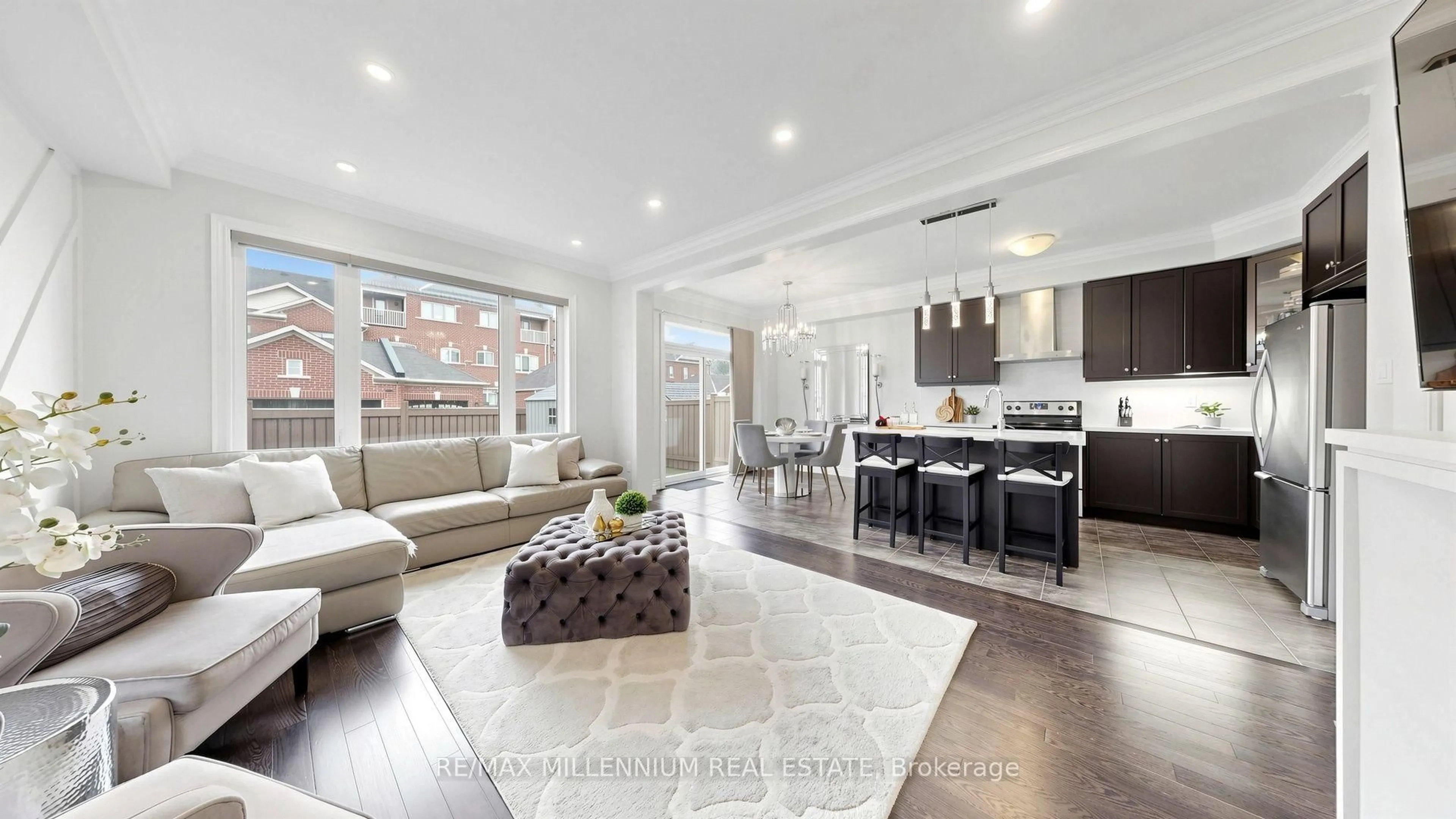 Open concept kitchen, ceramic/tile floor for 353 Moody Dr, Vaughan Ontario L4H 3Z8
