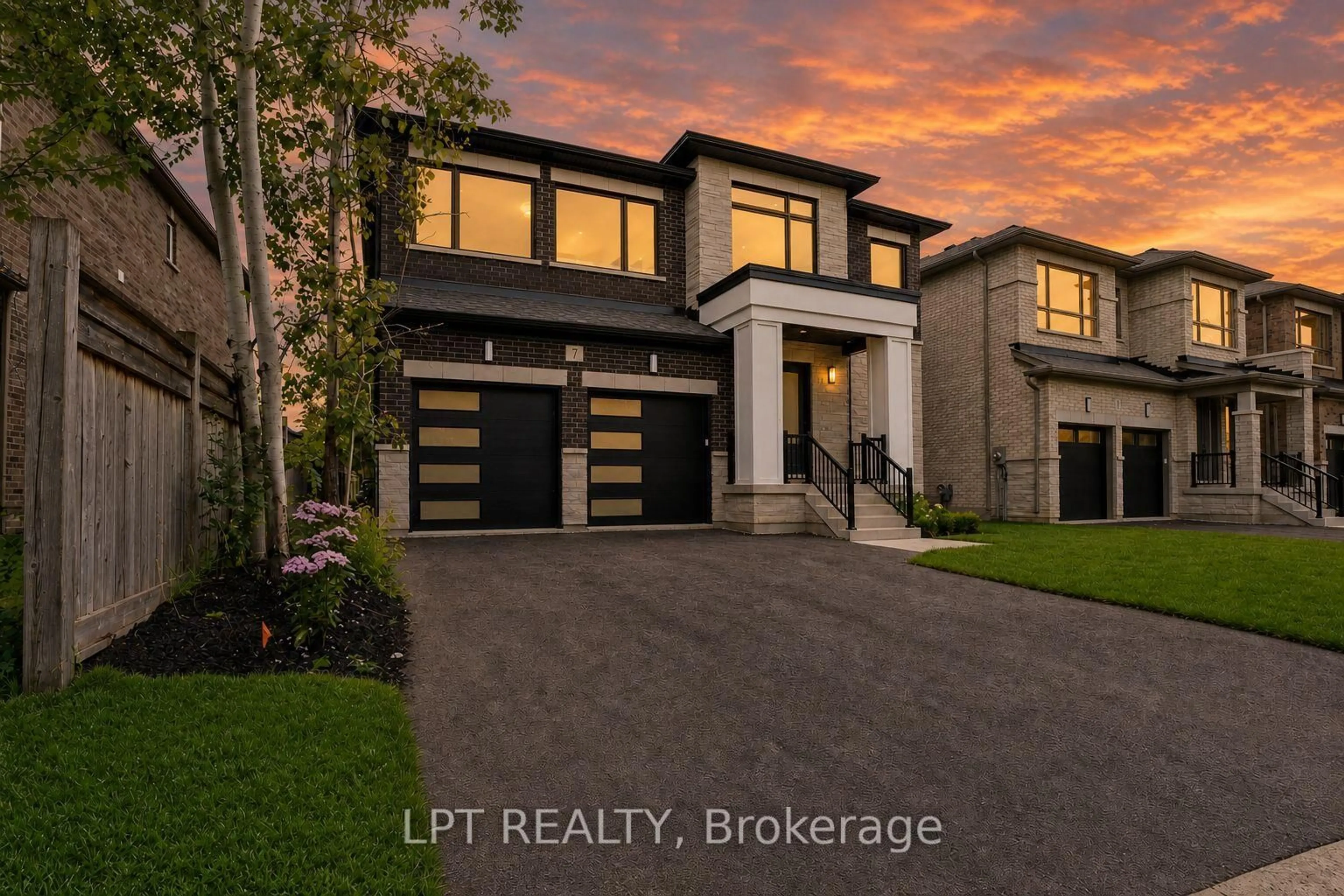 Home with brick exterior material, street for 7 Richmond Park Dr, Georgina Ontario L4P 0H2