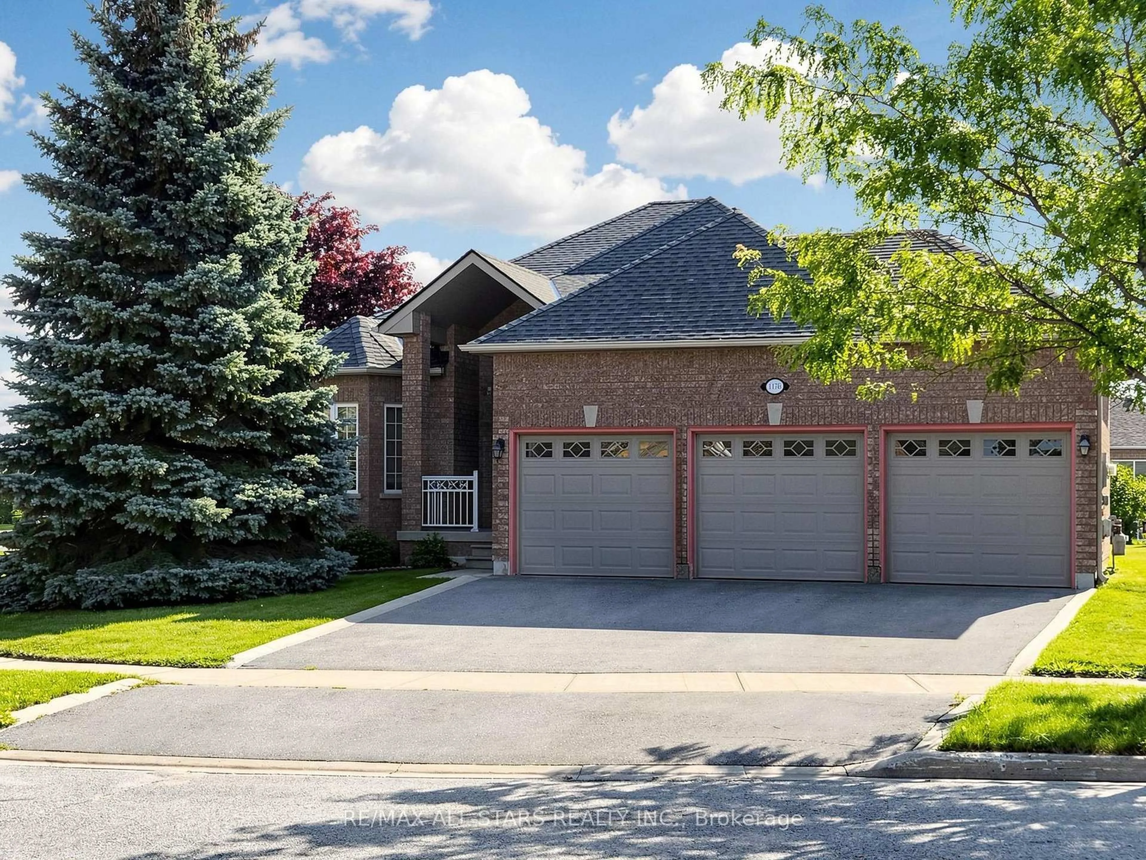 Home with brick exterior material, street for 1178 Mitchell Crt, Innisfil Ontario L9S 5A5