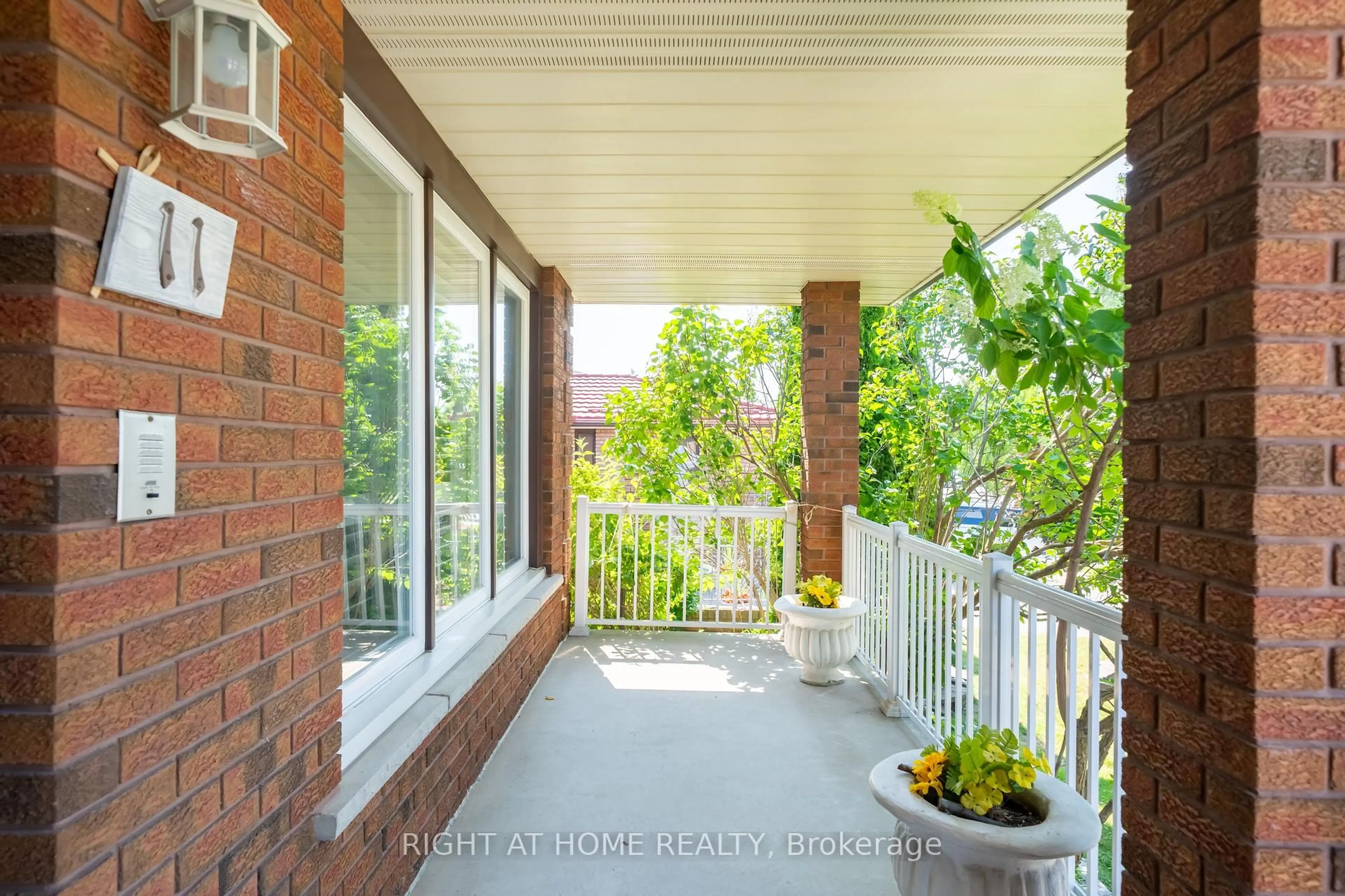 Unknown for 11 Timber Lane, Vaughan Ontario L4L 3J6