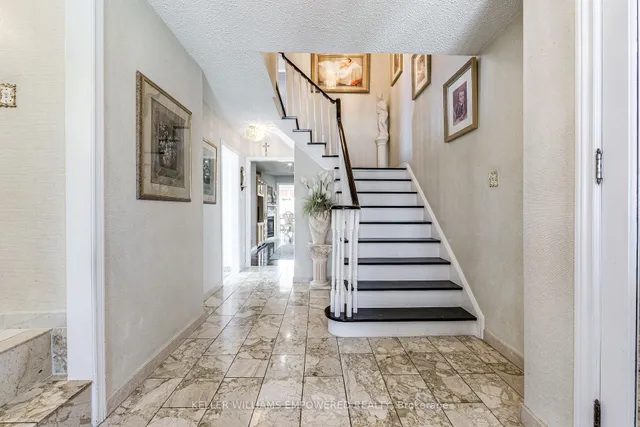 79 Oakmount Cres, Vaughan 2