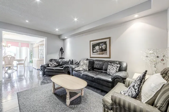 79 Oakmount Cres, Vaughan 5