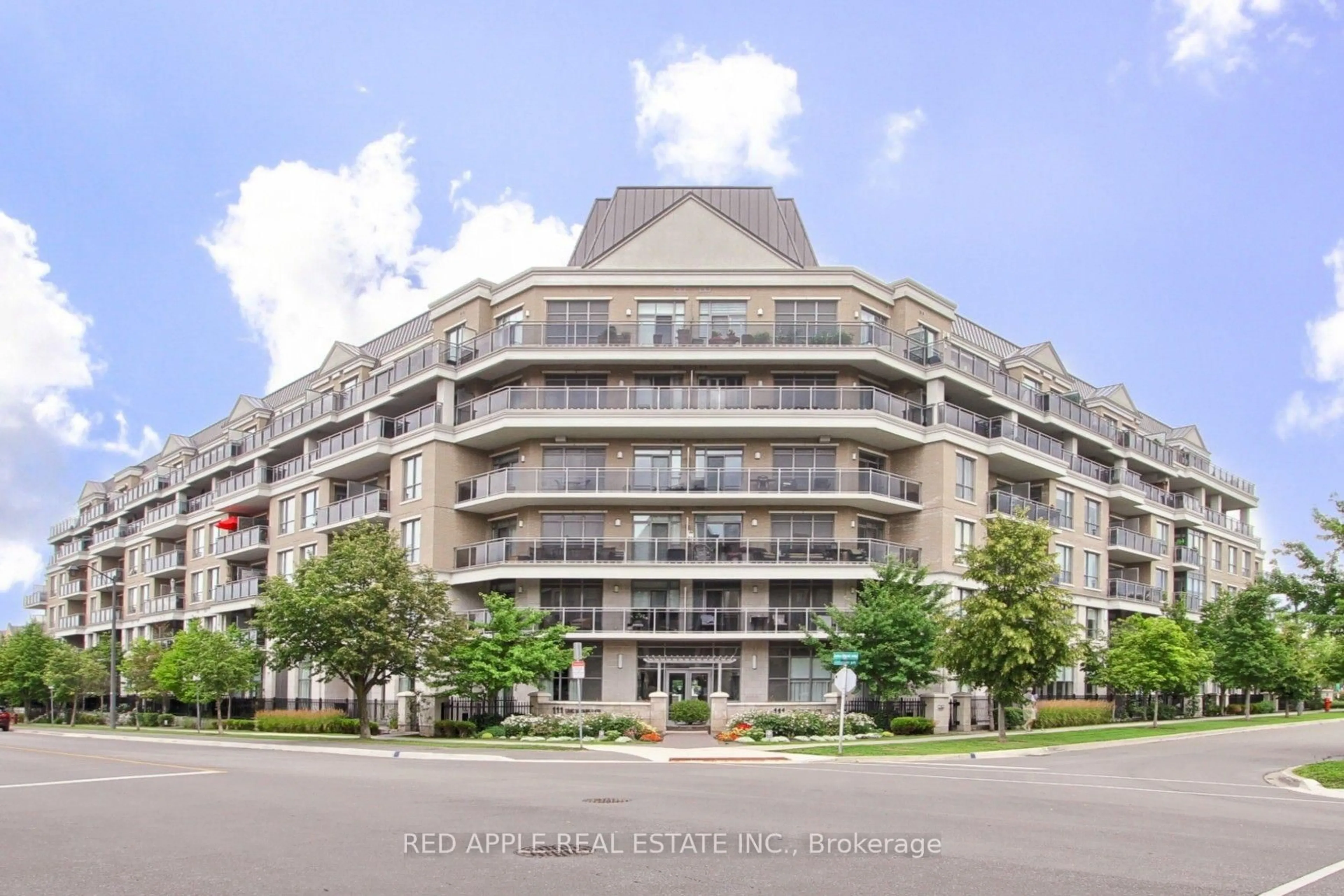 Unknown for 111 Civic Square Gate #519, Aurora Ontario L4G 0S6