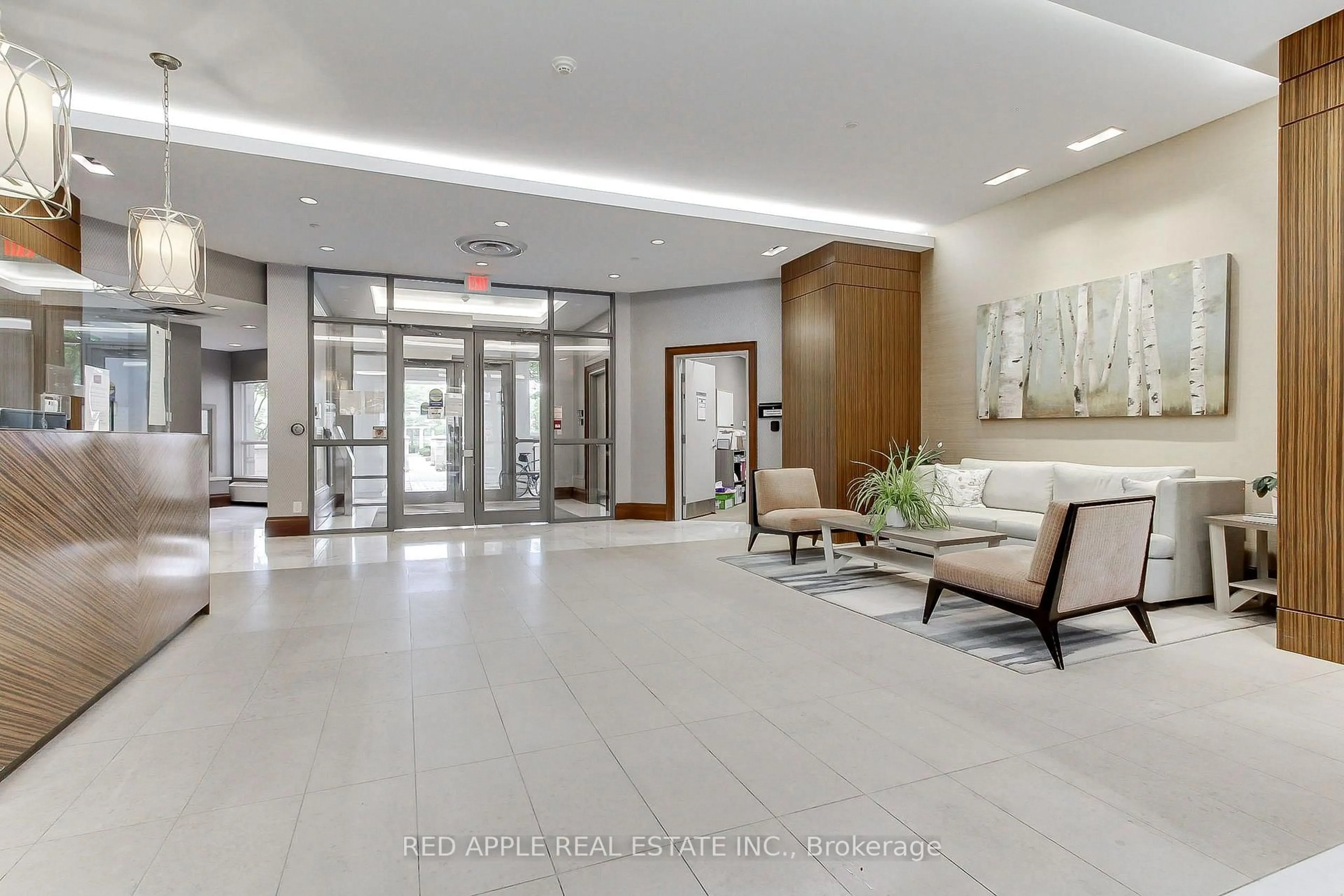 Lobby for 111 Civic Square Gate #519, Aurora Ontario L4G 0S6