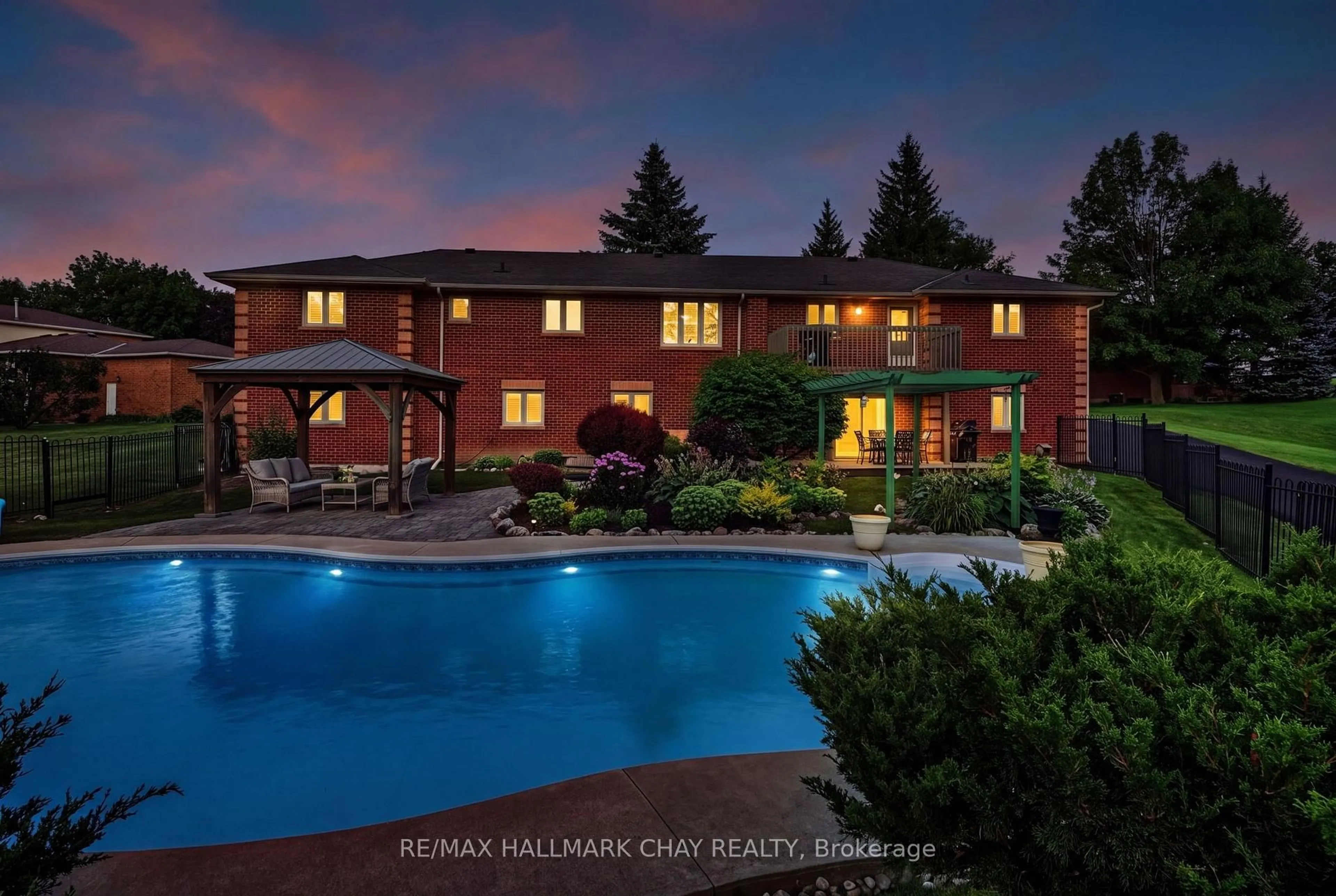 A pic from outside/outdoor area/front of a property/back of a property/a pic from drone, water/lake/river/ocean view for 36 Mulock Dr, Bradford West Gwillimbury Ontario L0G 1B0