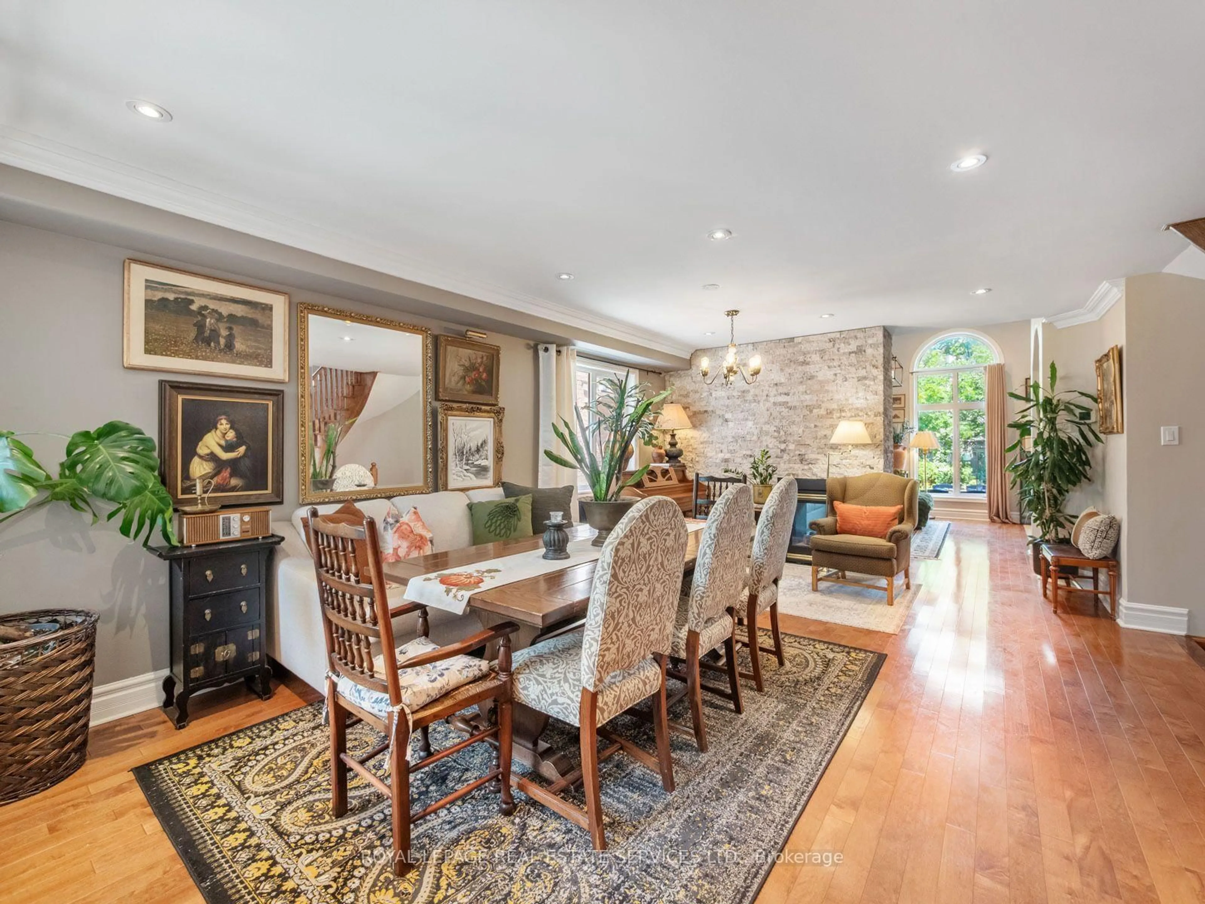 Dining room, unknown for 84 Sandway Cres, Vaughan Ontario L6A 2M3