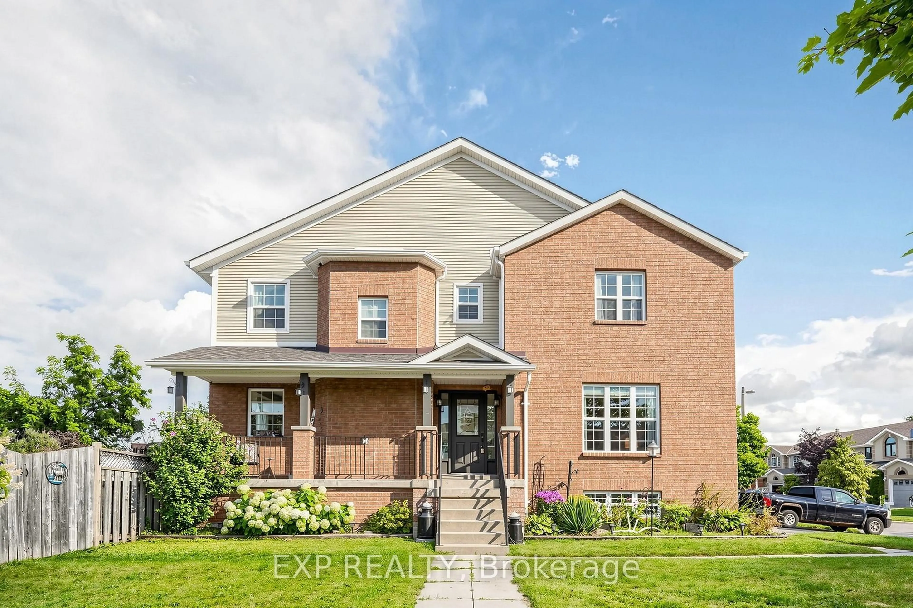 Home with brick exterior material, street for 33 Wrendale Cres, Georgina Ontario L4P 4C4
