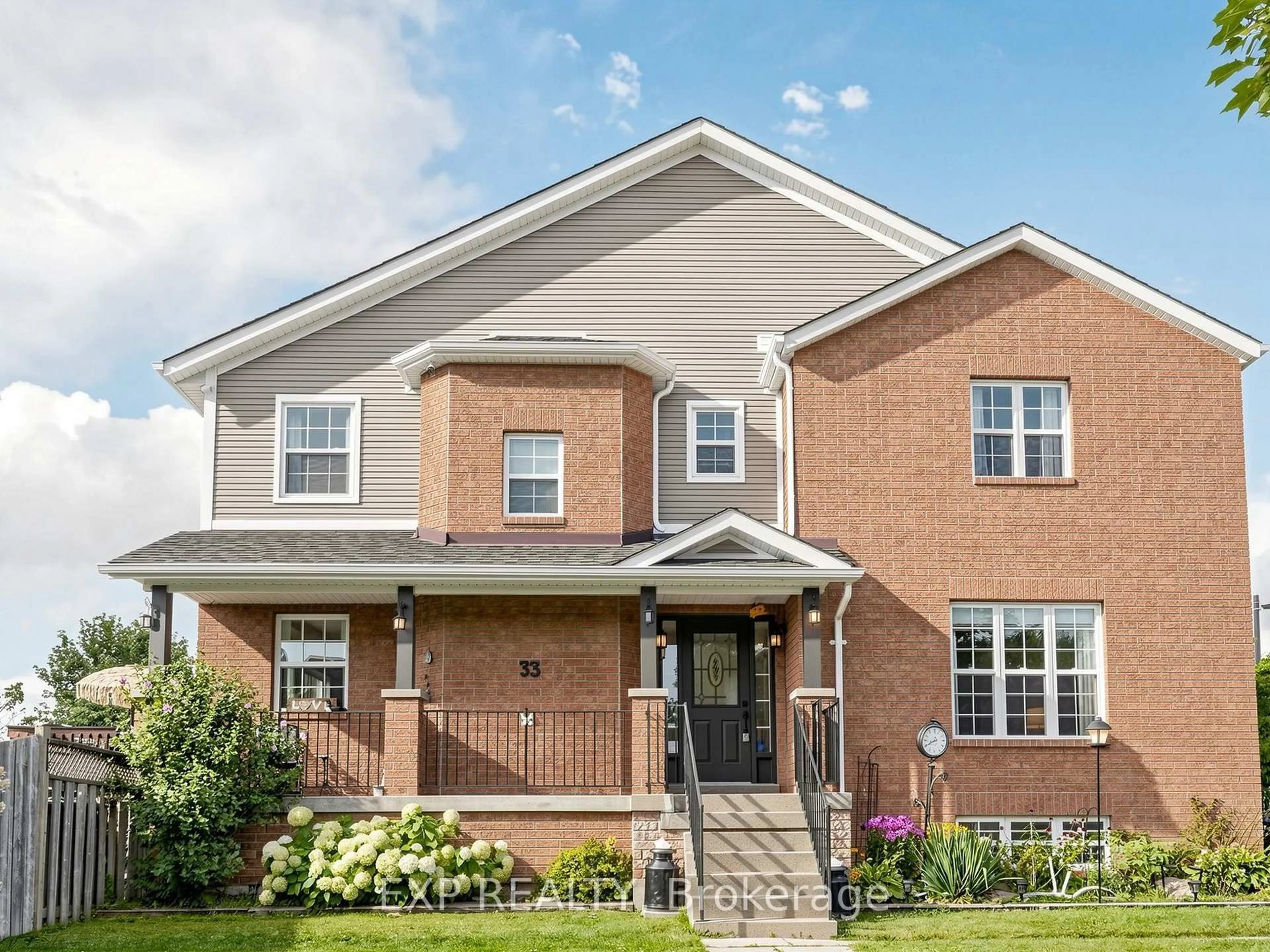 Home with brick exterior material, street for 33 Wrendale Cres, Georgina Ontario L4P 4C4