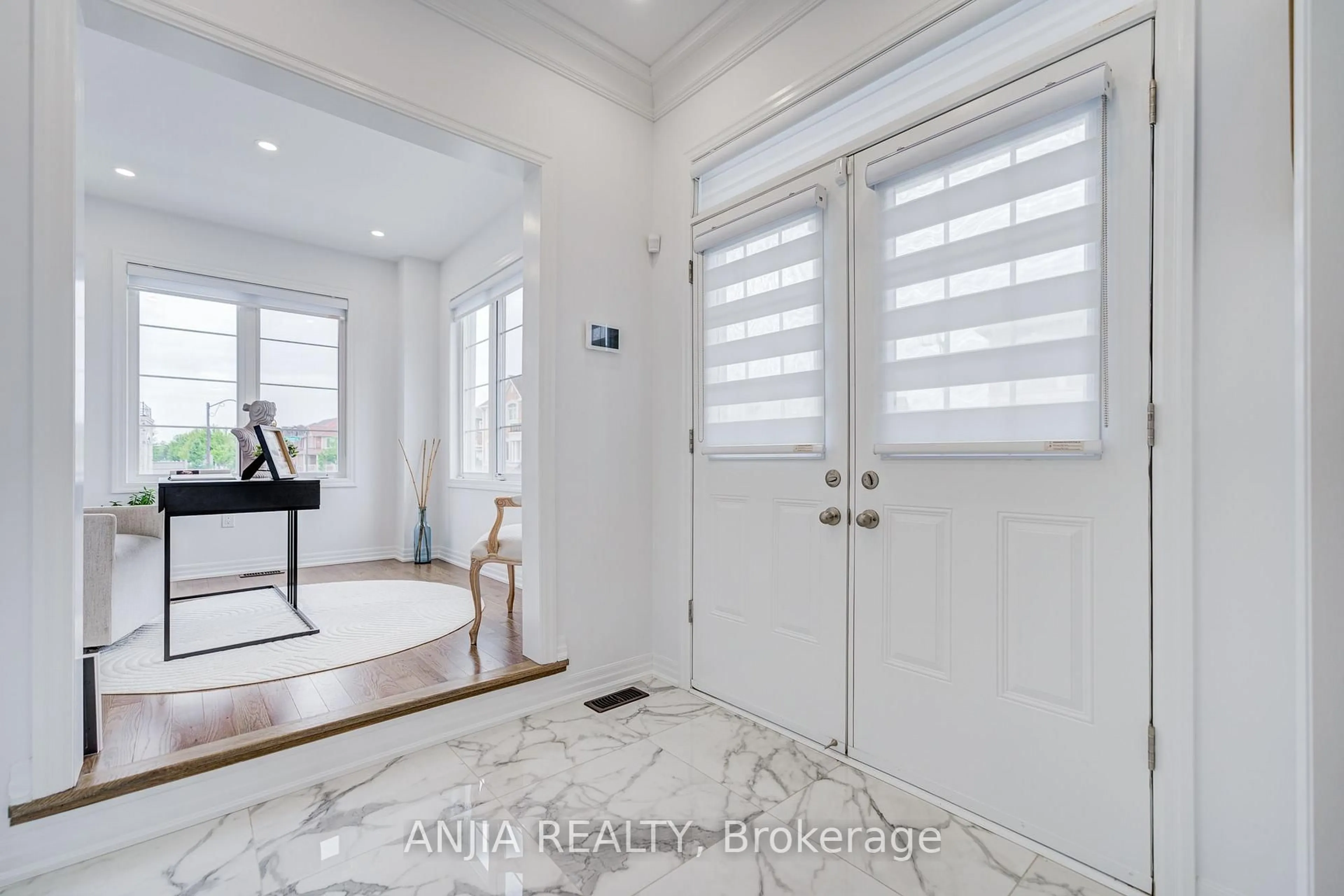 Indoor entryway for 67 Furrow St, Markham Ontario L6E 2H8