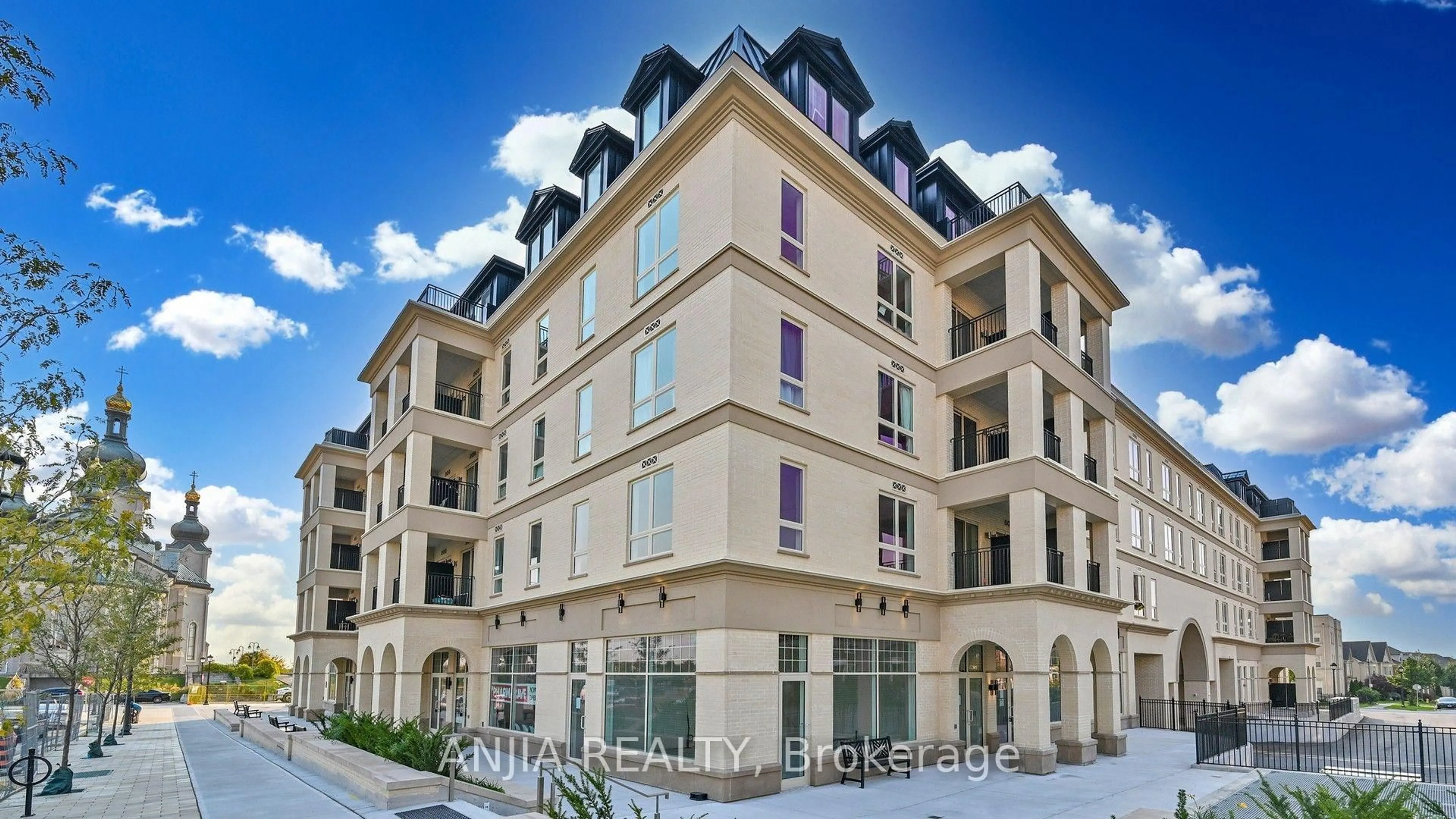 A pic from outside/outdoor area/front of a property/back of a property/a pic from drone, building for 101 Cathedral High St #303, Markham Ontario L6C 0P1