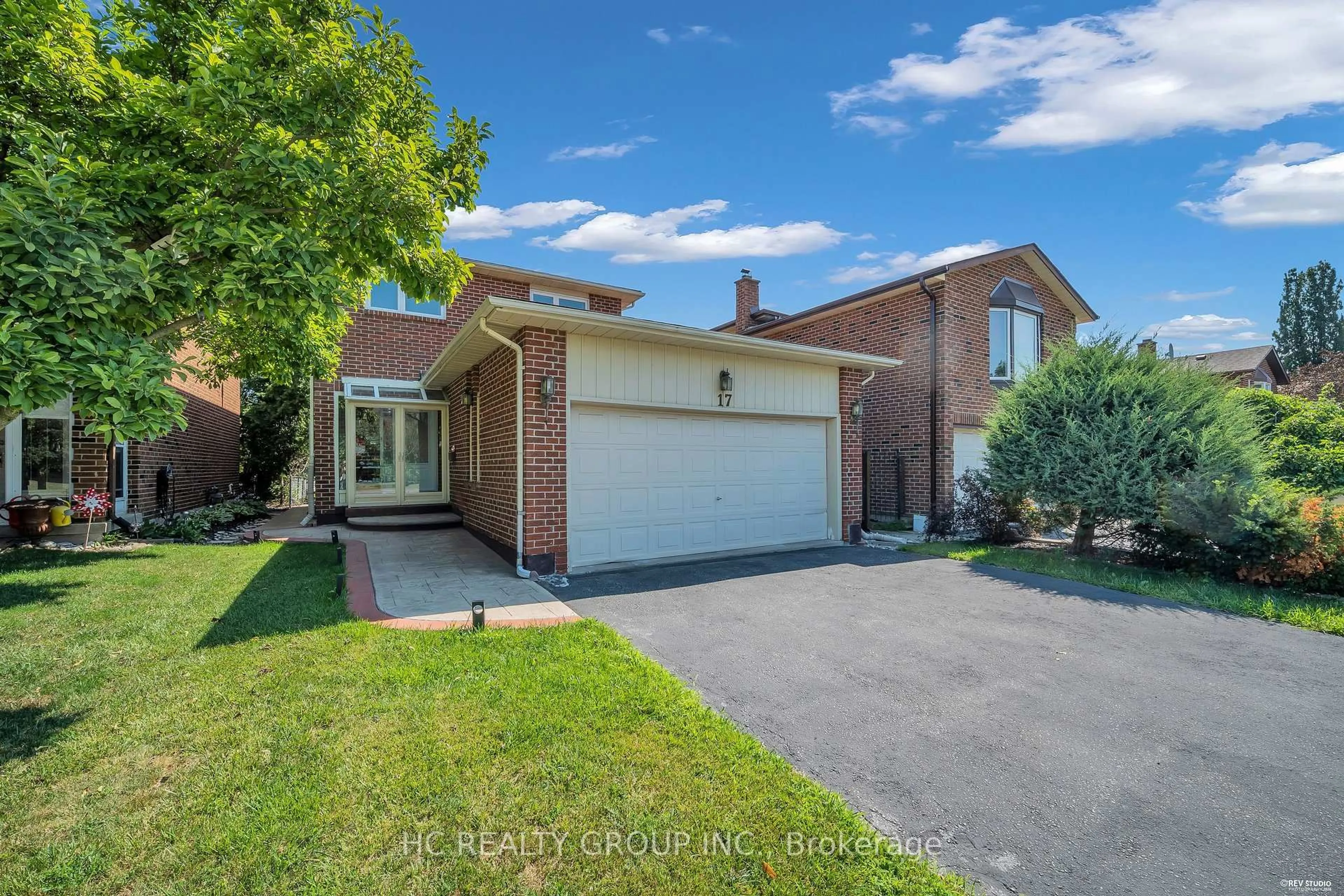 Unknown for 17 Pugsley Ave, Richmond Hill Ontario L4C 8B6