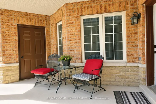 1220 Fox Hill St, Innisfil 2