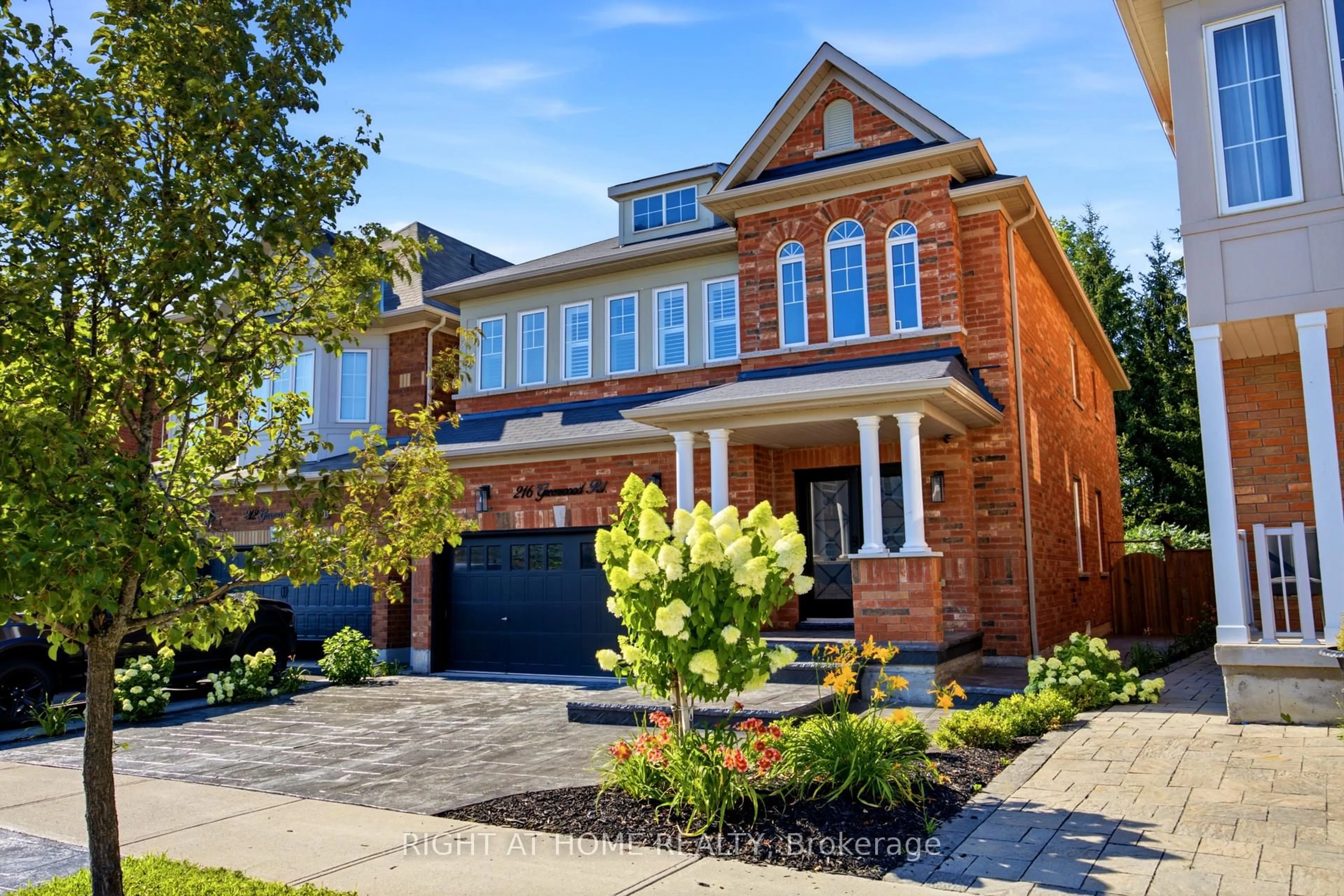 Home with brick exterior material, street for 216 Greenwood Rd, Whitchurch-Stouffville Ontario L4A 4N8