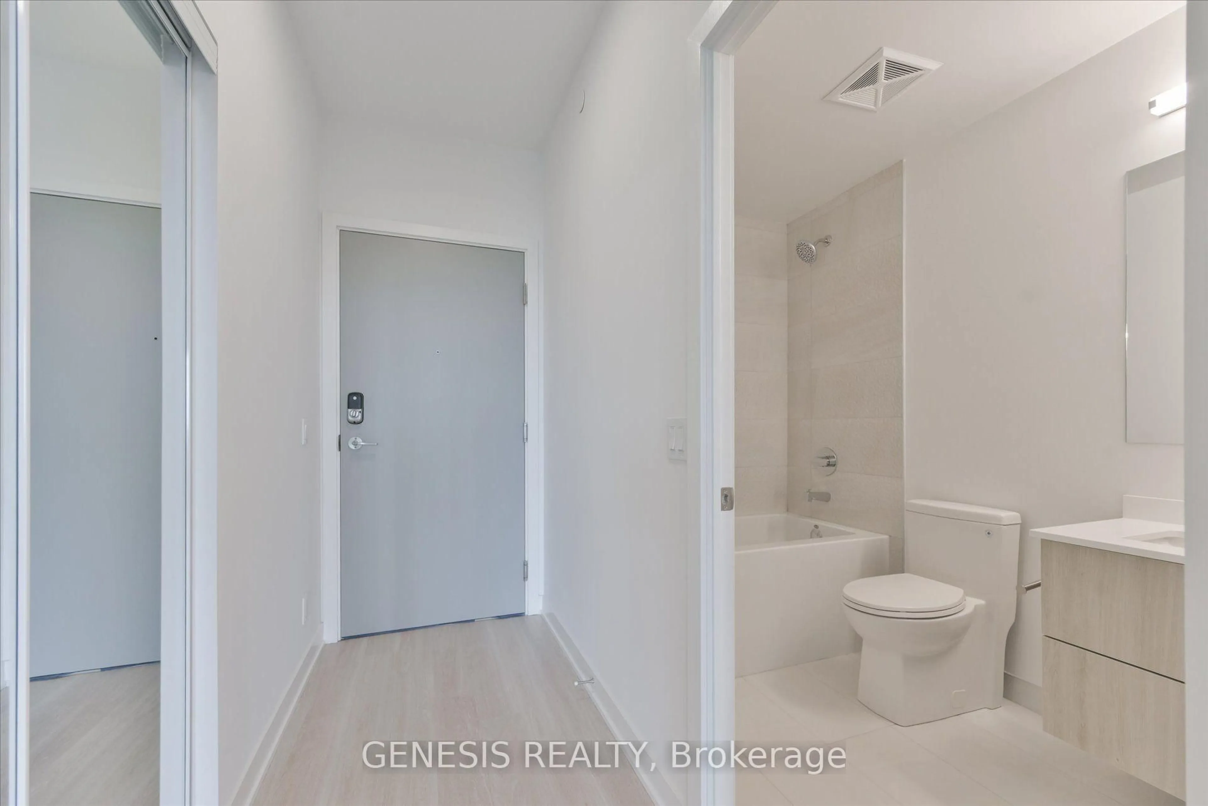 A pic of a room for 30 Upper Mall Way #2203, Vaughan Ontario L4J 0L7