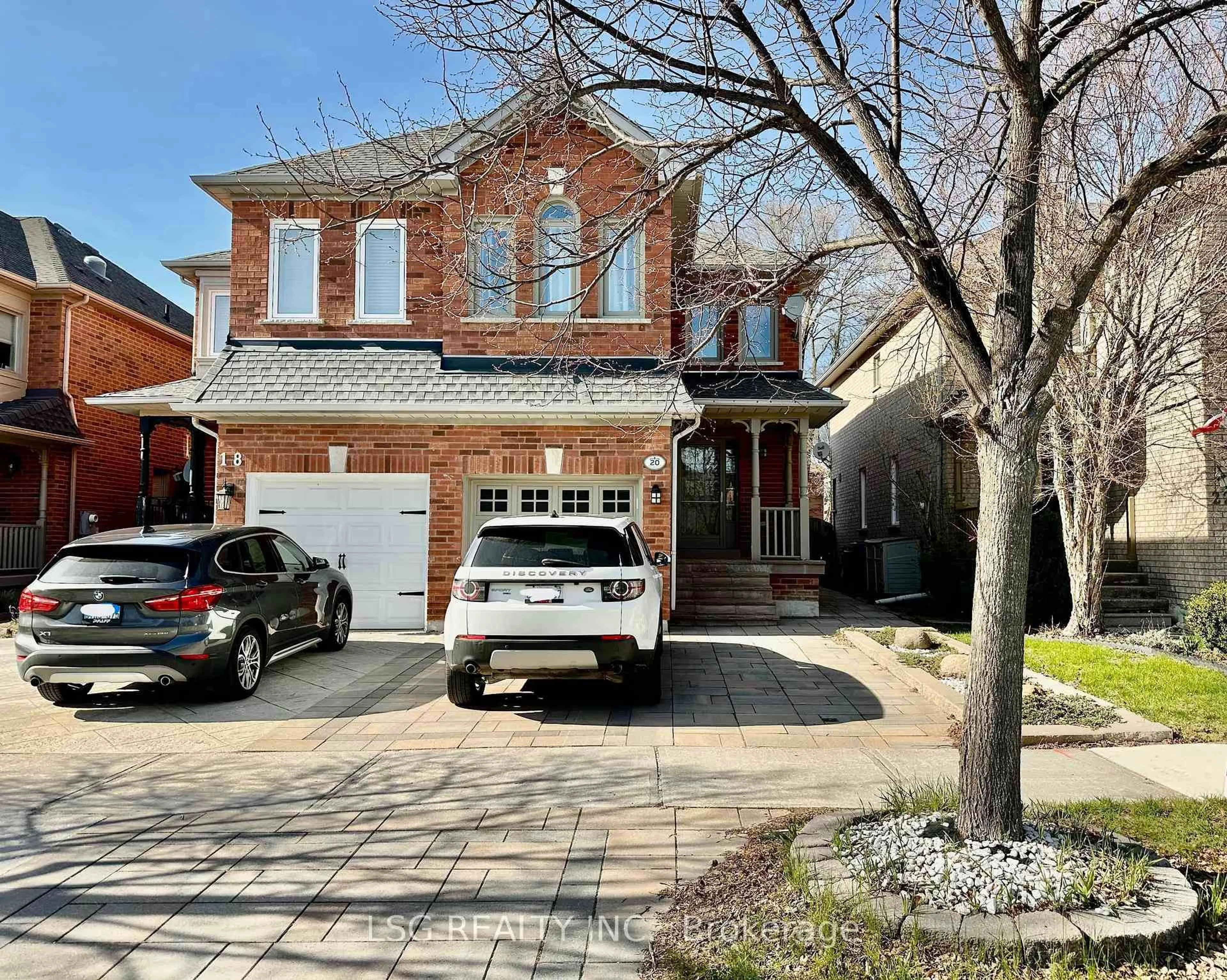 Home with brick exterior material, street for 20 Hollidge Blvd, Aurora Ontario L4G 7H7