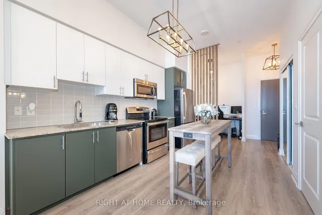 7171 Yonge St #306, Markham 3