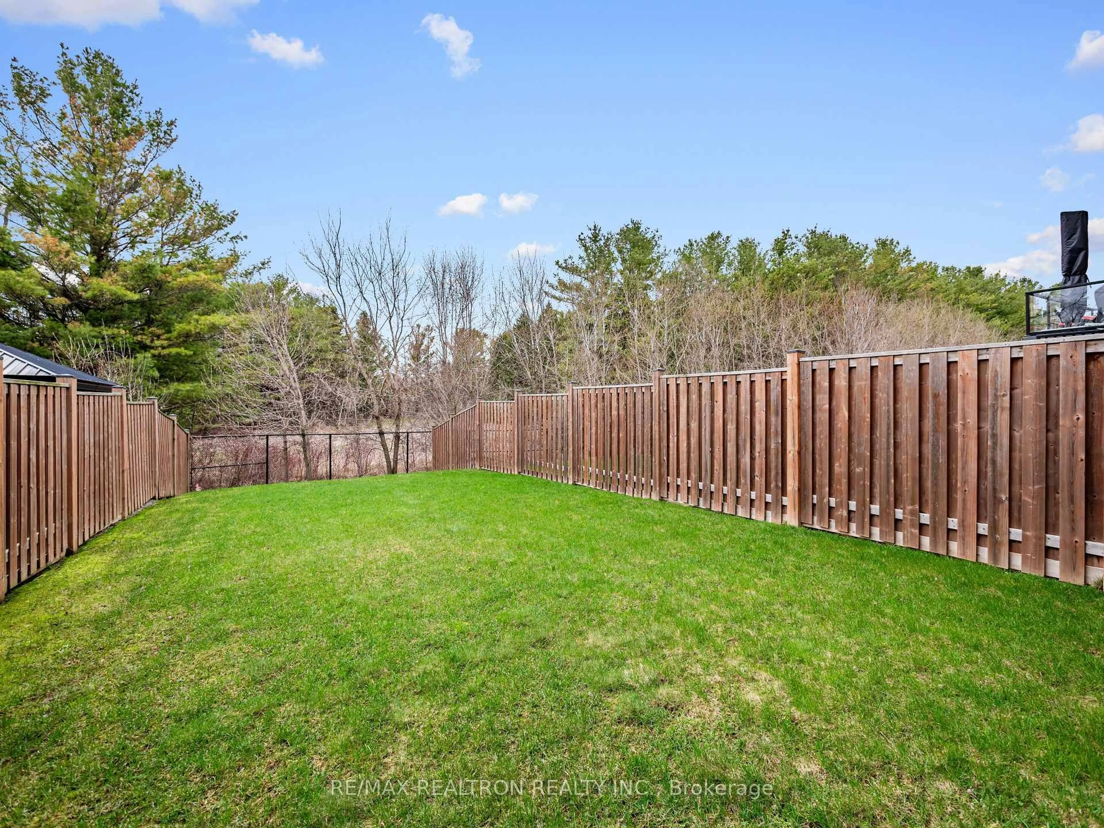 Patio, forest/trees view for 128 Countryman Rd, East Gwillimbury Ontario L9N 0N8