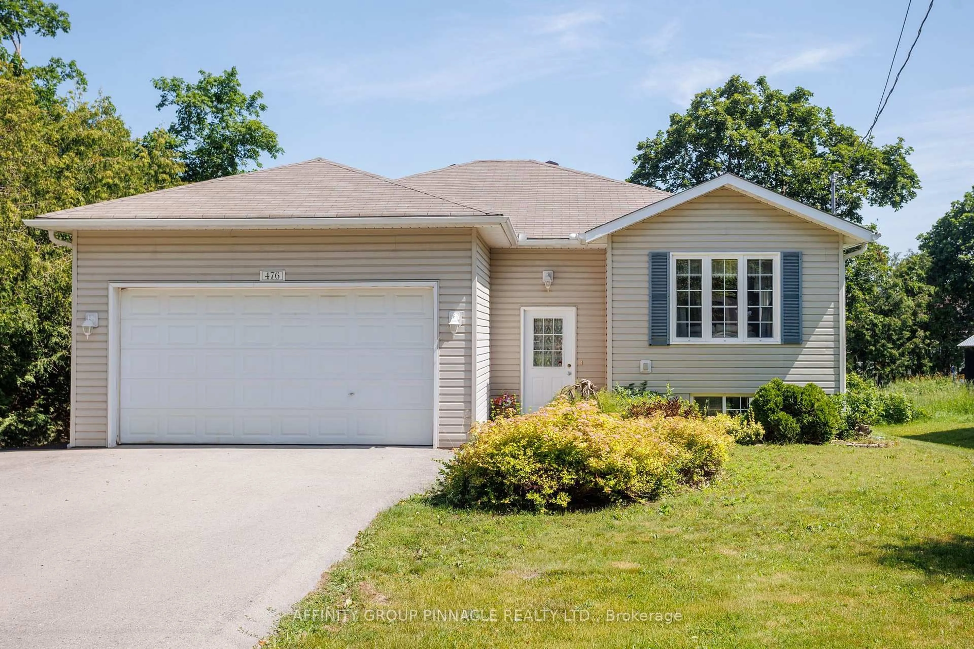 Home with vinyl exterior material, street for 476 Bay St, Brock Ontario L0K 1A0