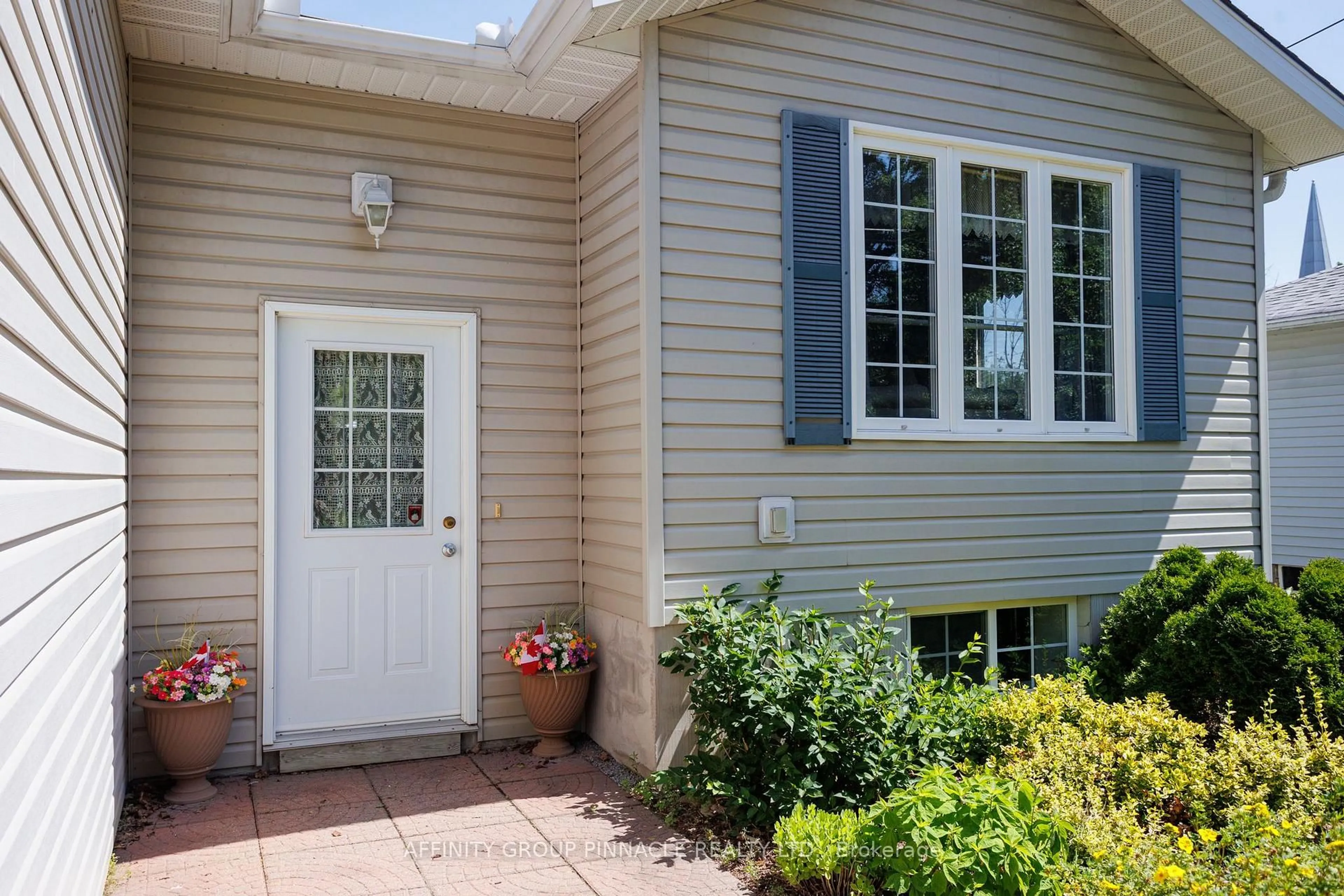 Home with vinyl exterior material, street for 476 Bay St, Brock Ontario L0K 1A0