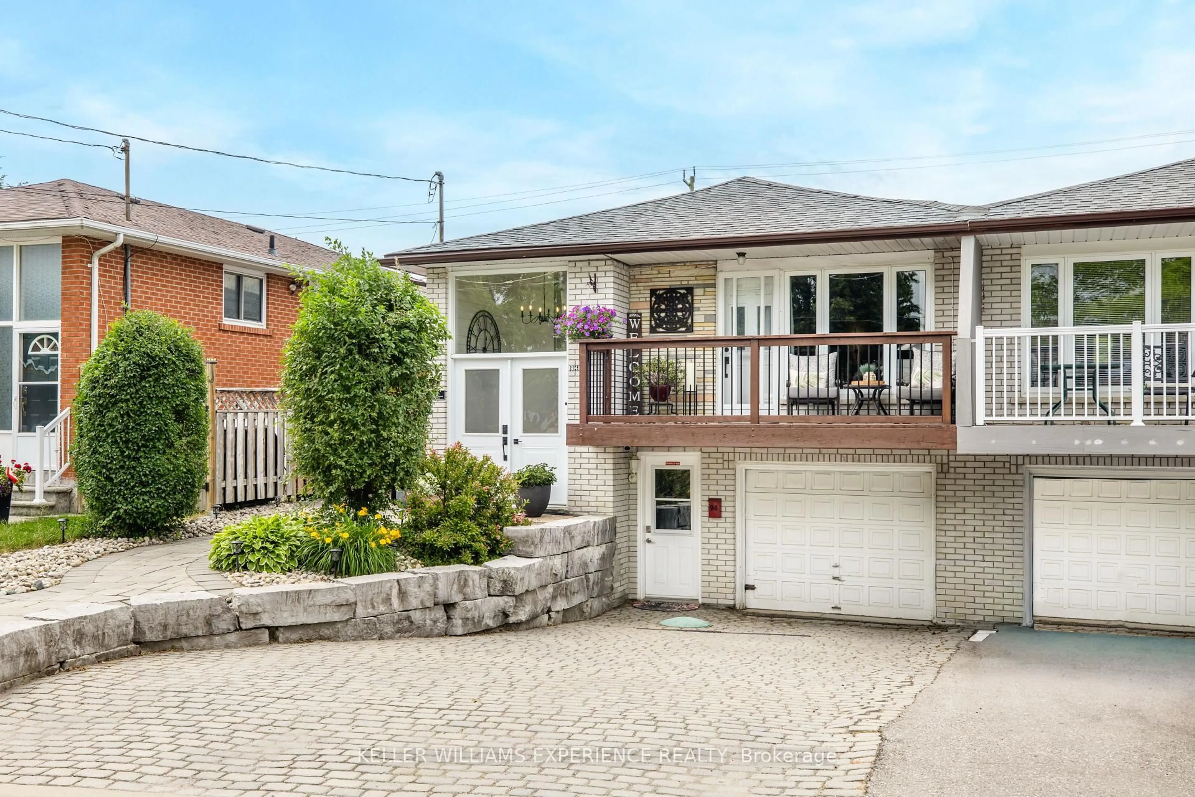 Home with brick exterior material, street for 94 Back St, Bradford West Gwillimbury Ontario L3Z 1W7