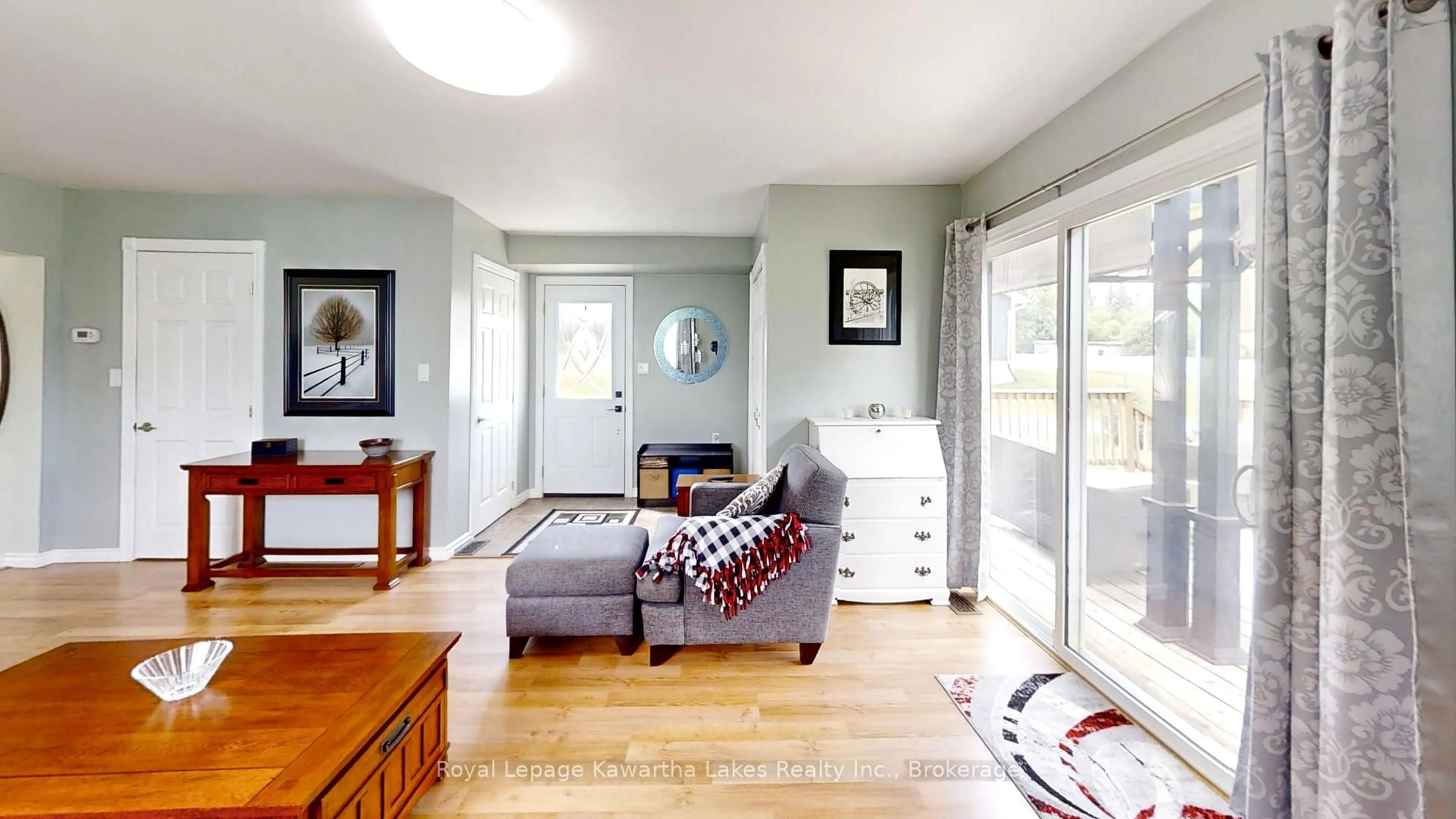 Living room with furniture, unknown for 31410 Lake Ridge Rd, Georgina Ontario L0E 1N0
